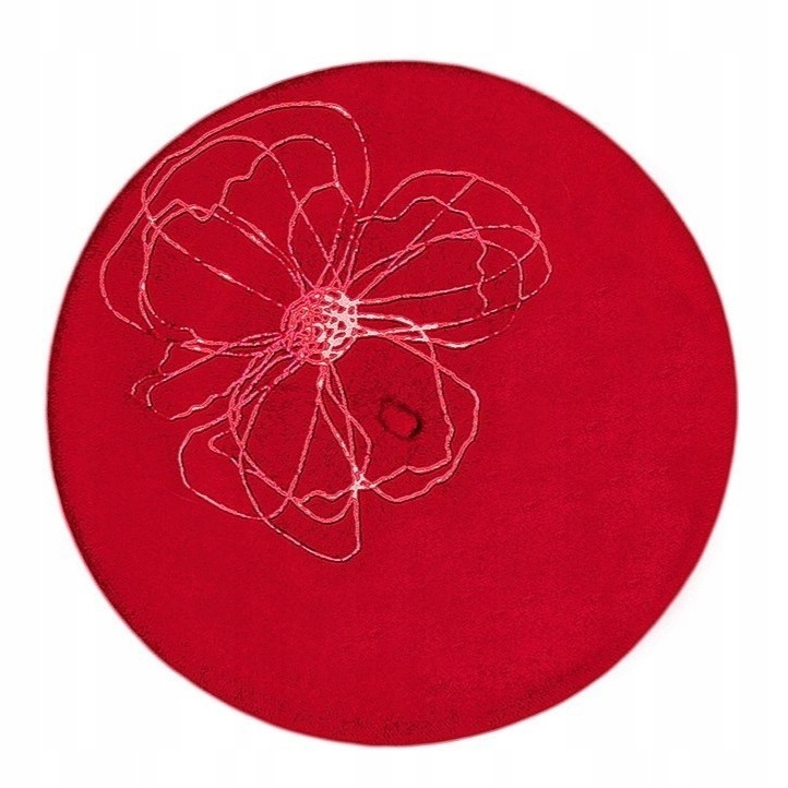 Červený vlněný baret zdobený aplikací Polský červené barvy