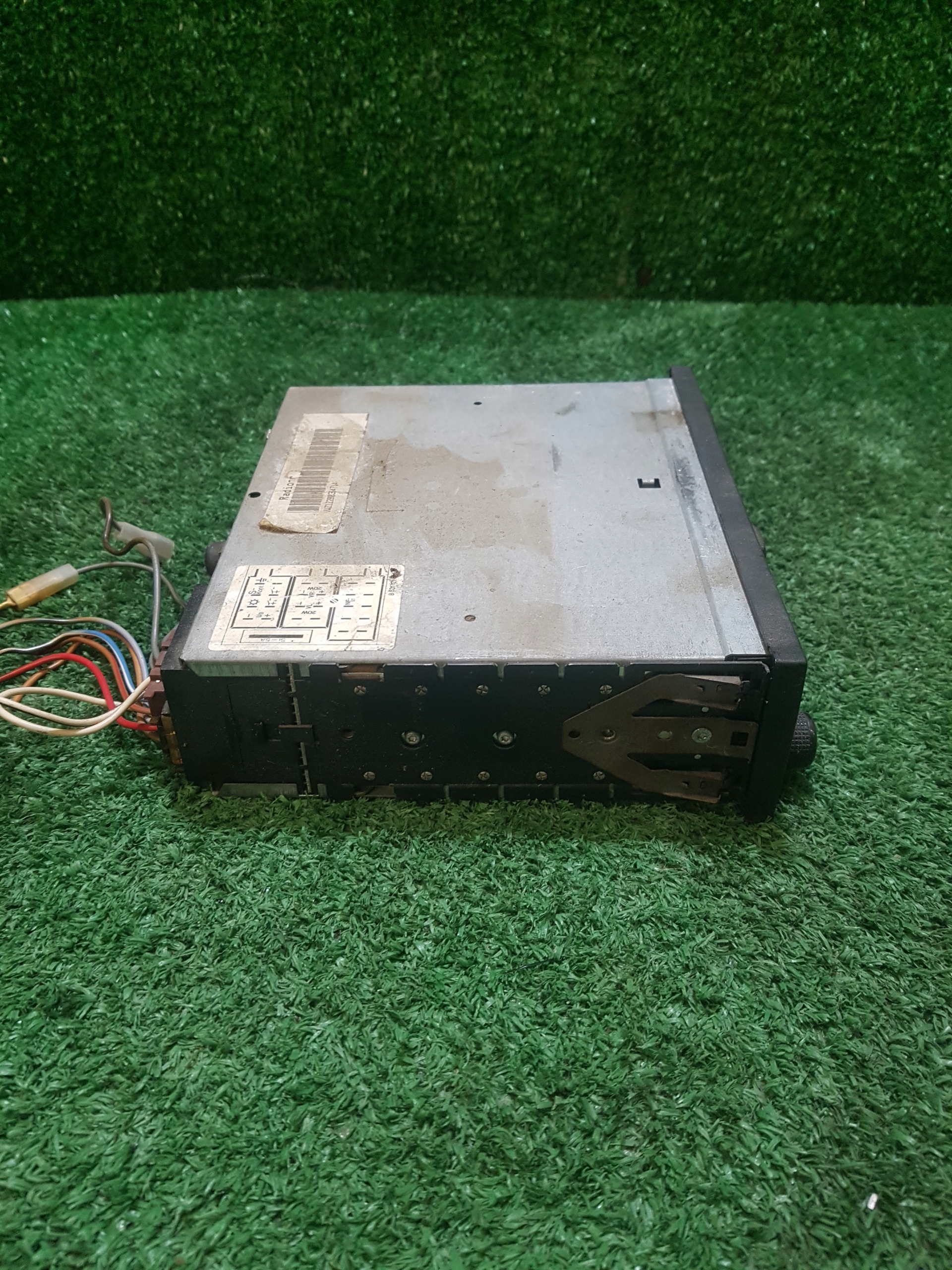 RADIO FABRYCZNE VOLKSWAGEN PASSAT B3 357035152B