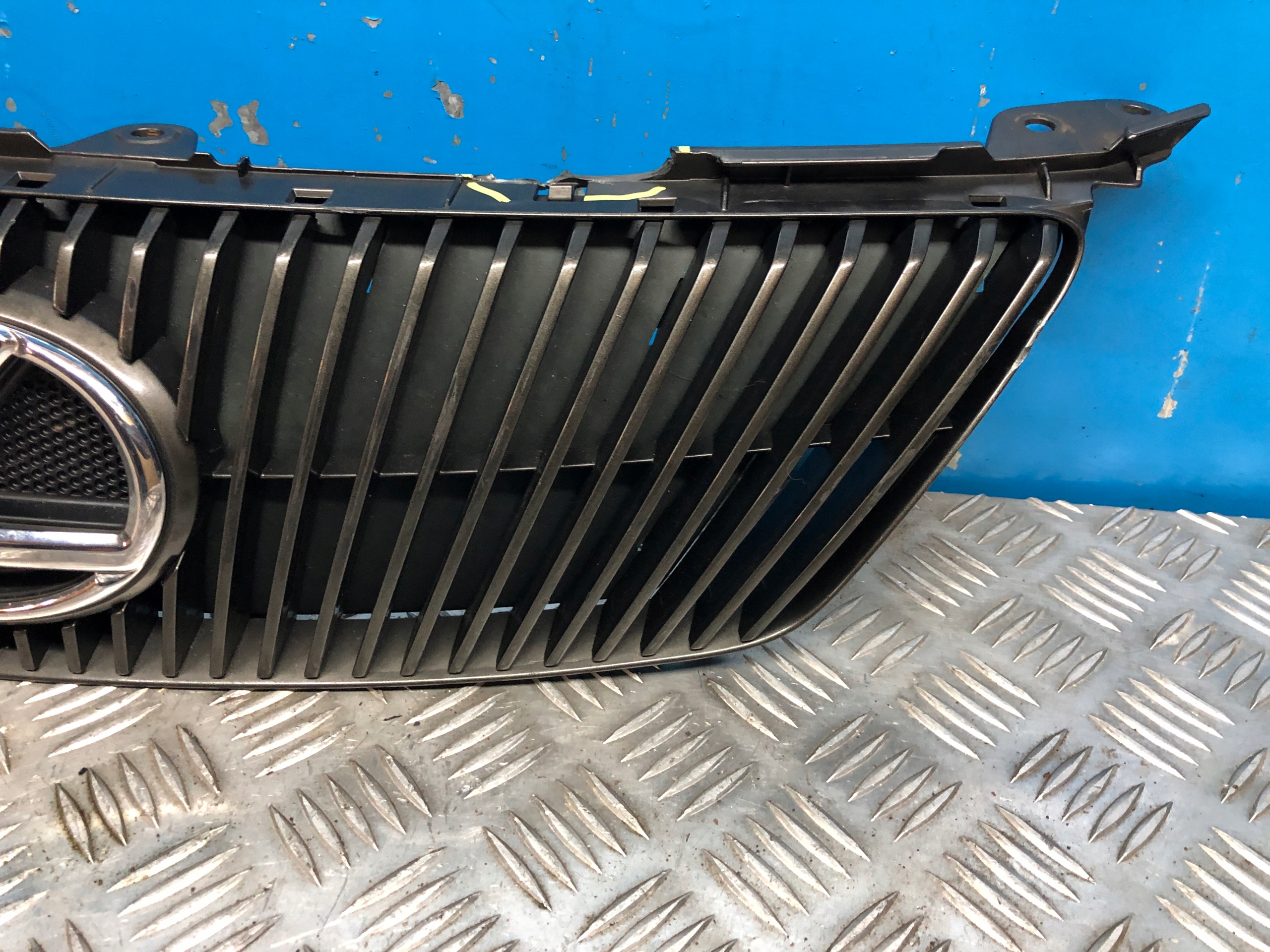 lexus oe 53155-53070 решетка радиатора