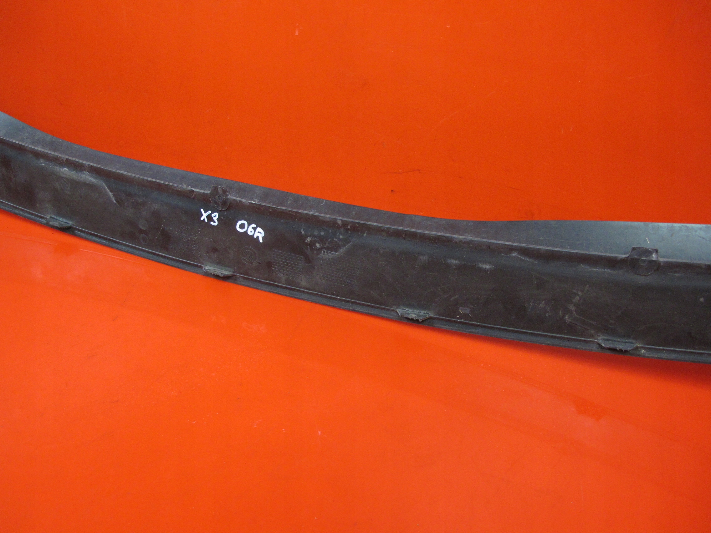 BMW X3 E83 moulding cover KRAWEDZI WNEKI boot