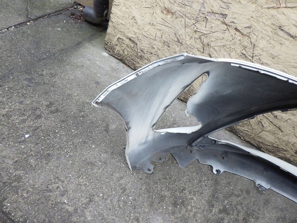 TOYOTA YARIS III 3 LIFT 17- front bumper