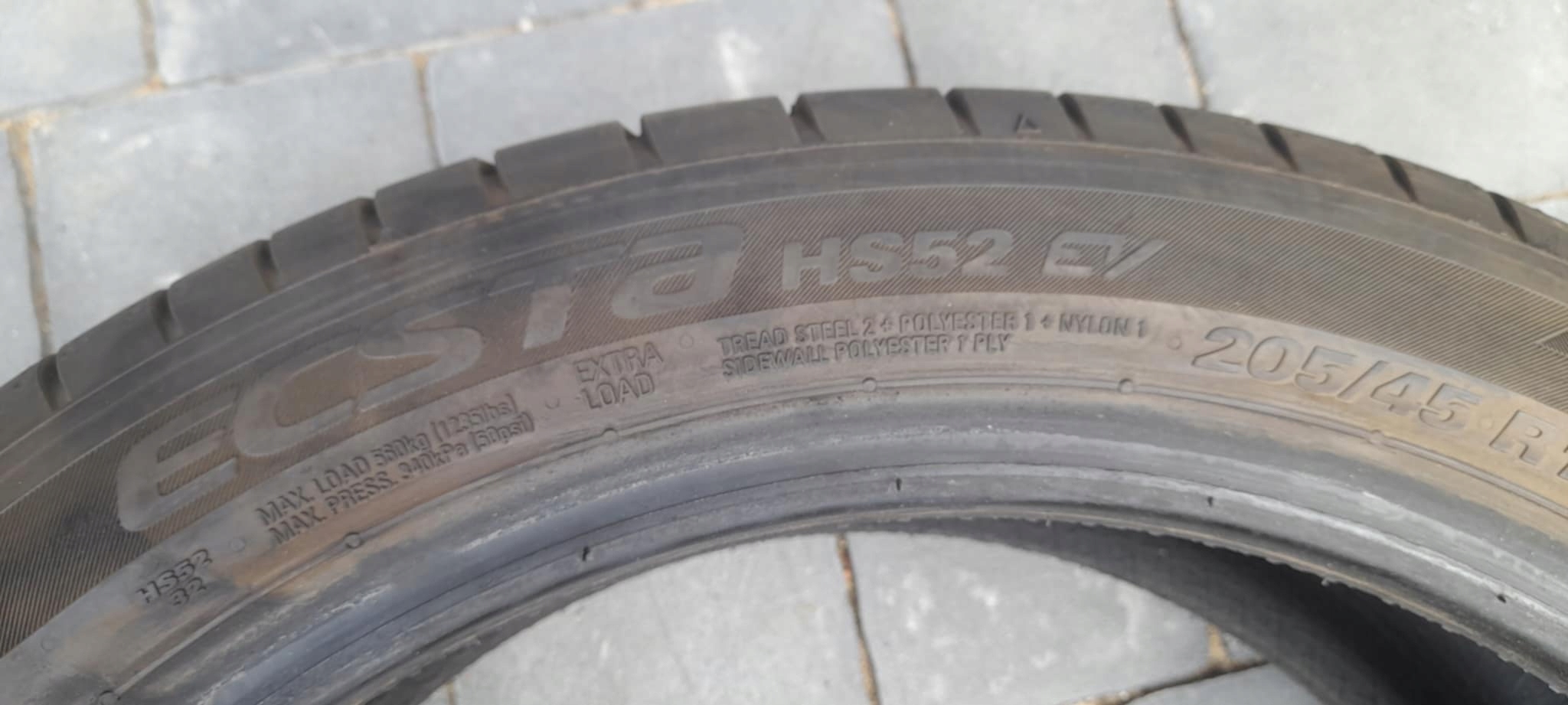 KUMHO ECSTA HS52 205/45R17 88V XL EV