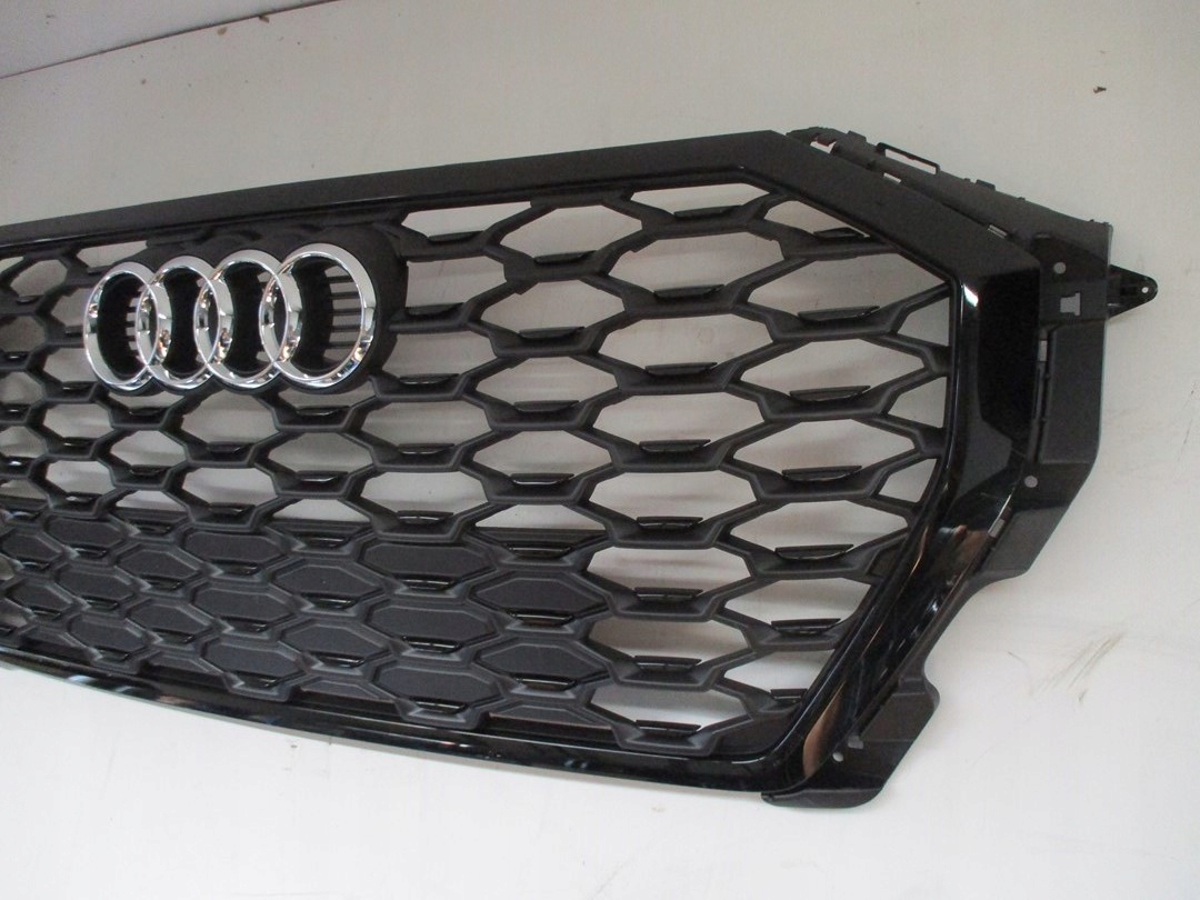 Grille AUDI QUATTRO 83F853651B C S-LINE