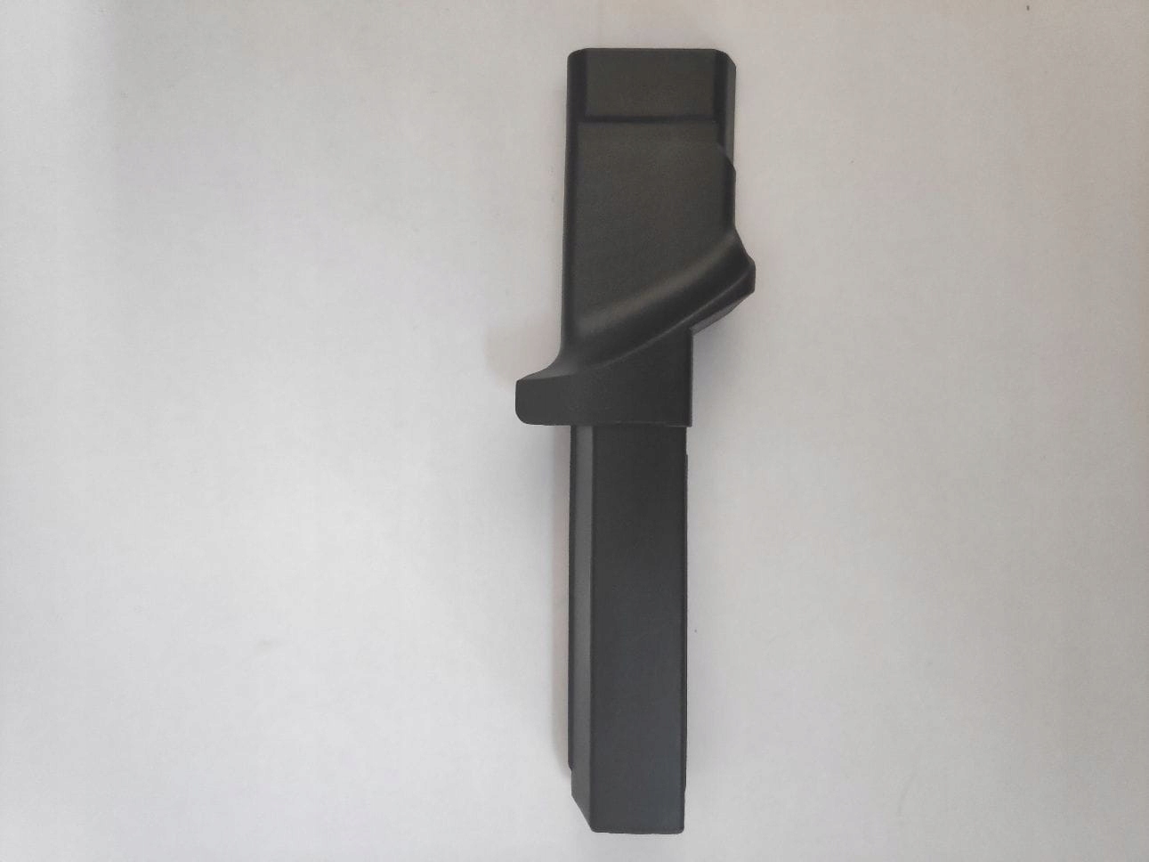 

Haczyk rolety bagażnika Skoda Superb 2008-2015