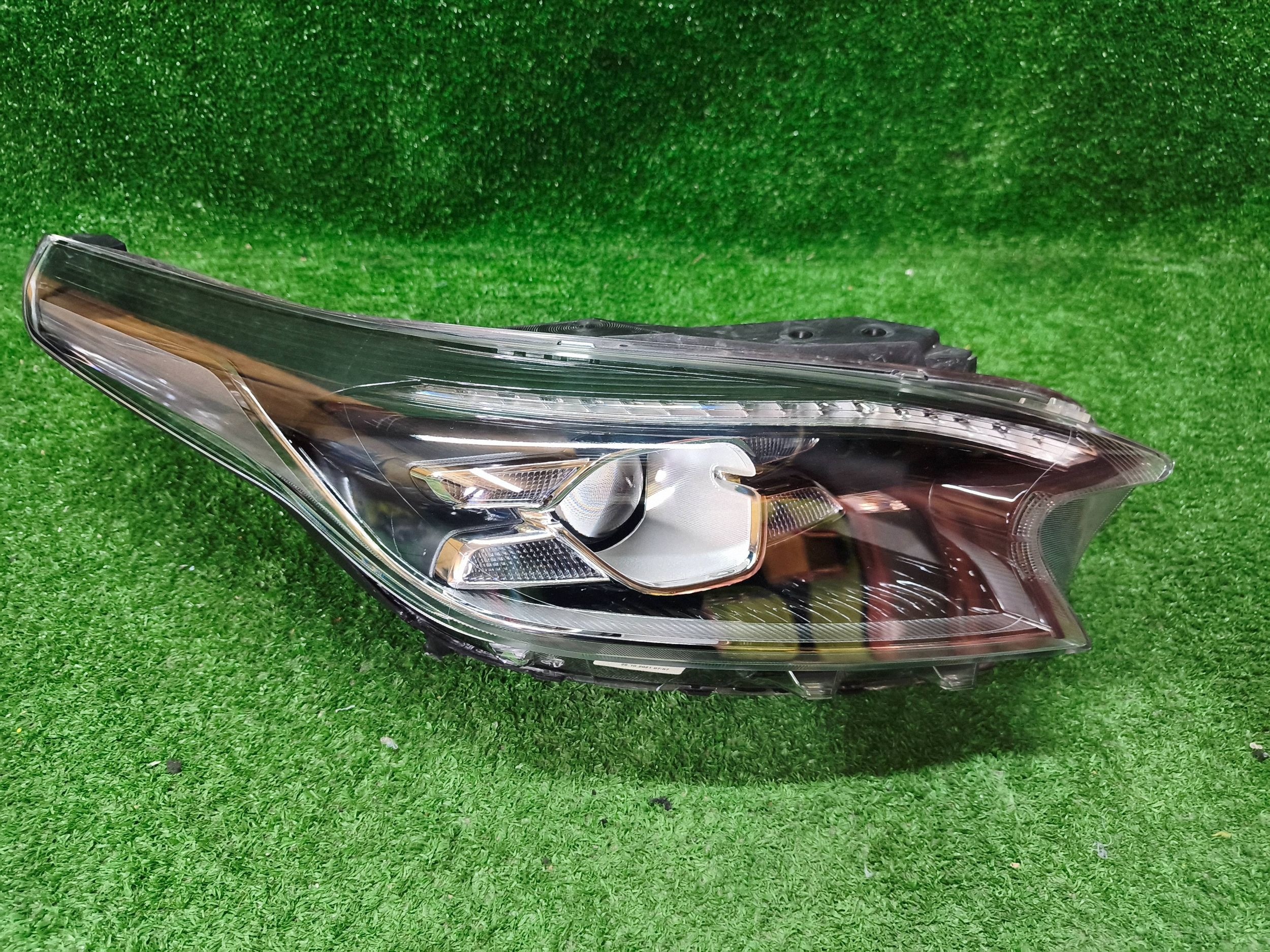 REFLEKTOR right front KIA X-CEED 19- FULL LED NR.R1653