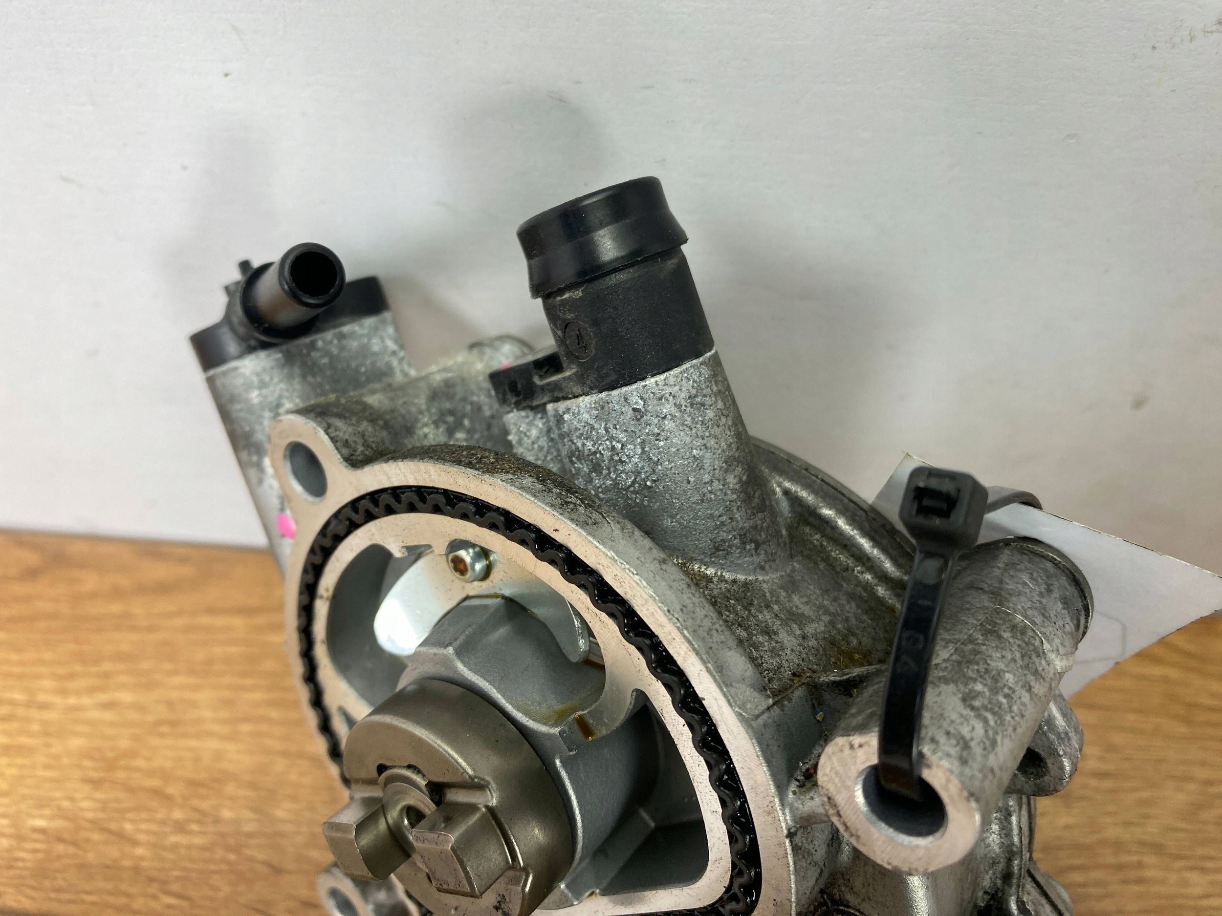 pump vacual (vacuum) Ford Escape IV Kuga MK3 2020+