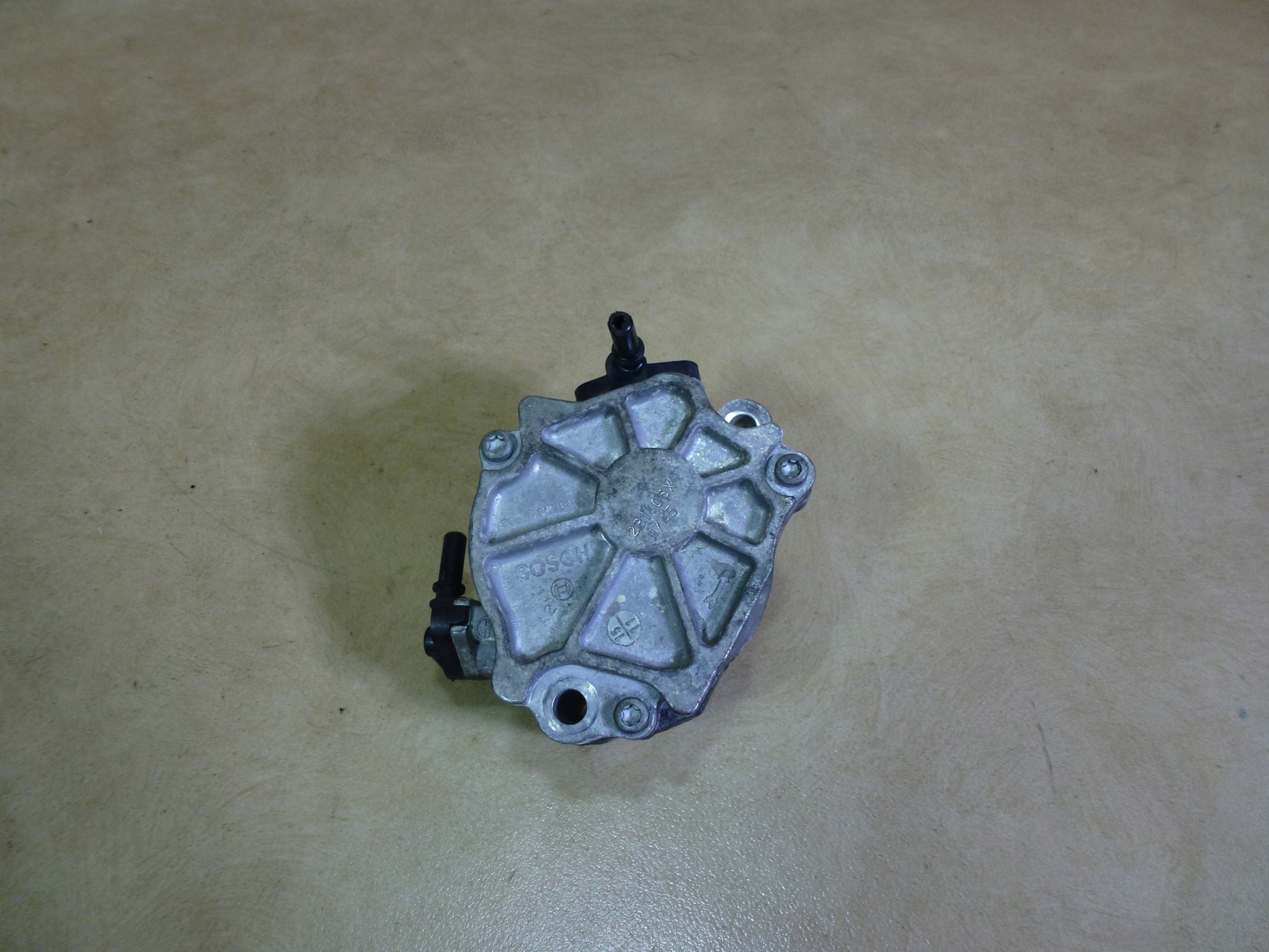 Focus MK3 c-max MK2 1.6 насос вакум
