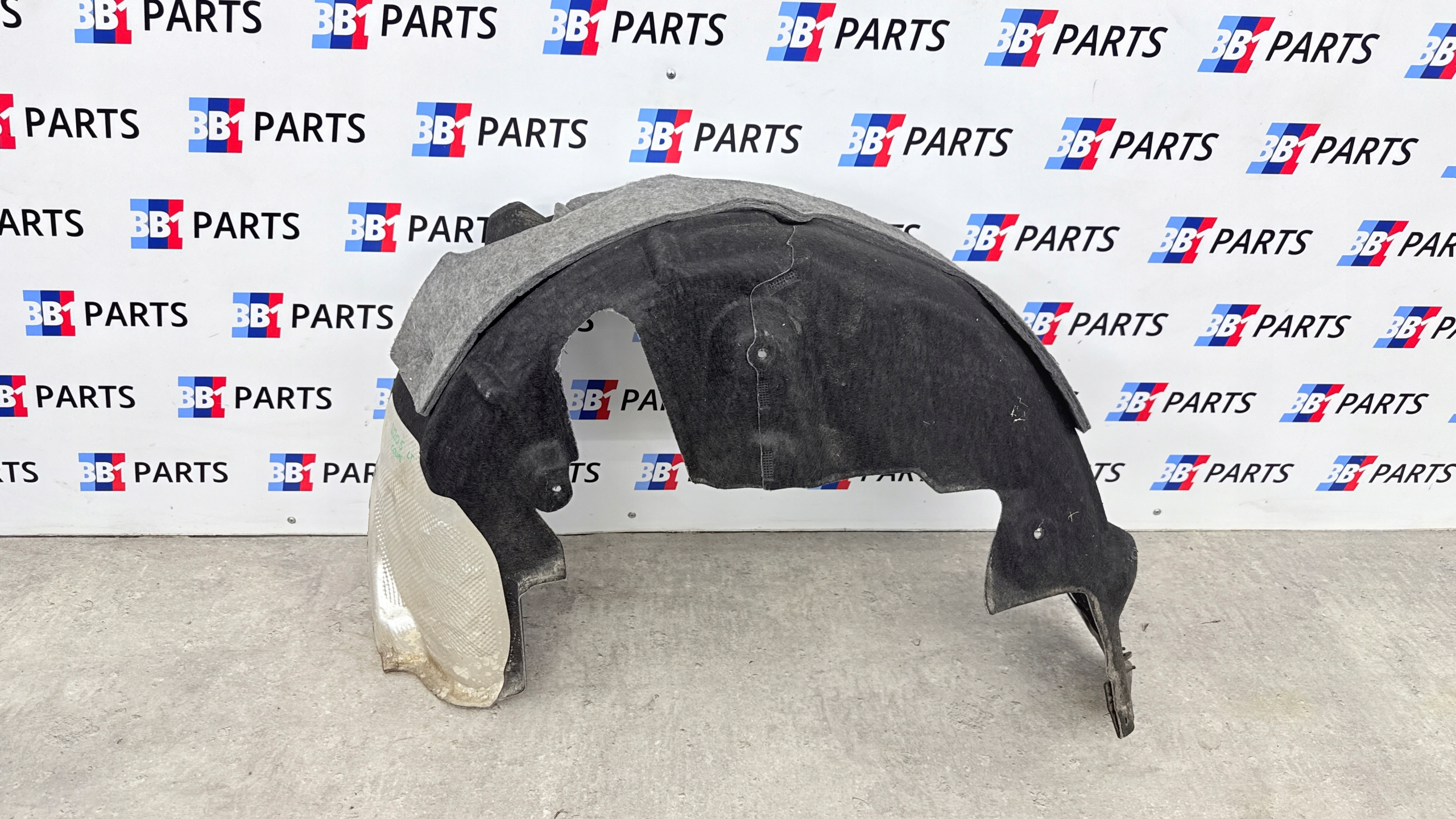 MERCEDES W205 COUPE mudguard left rear part rear. A2056903130