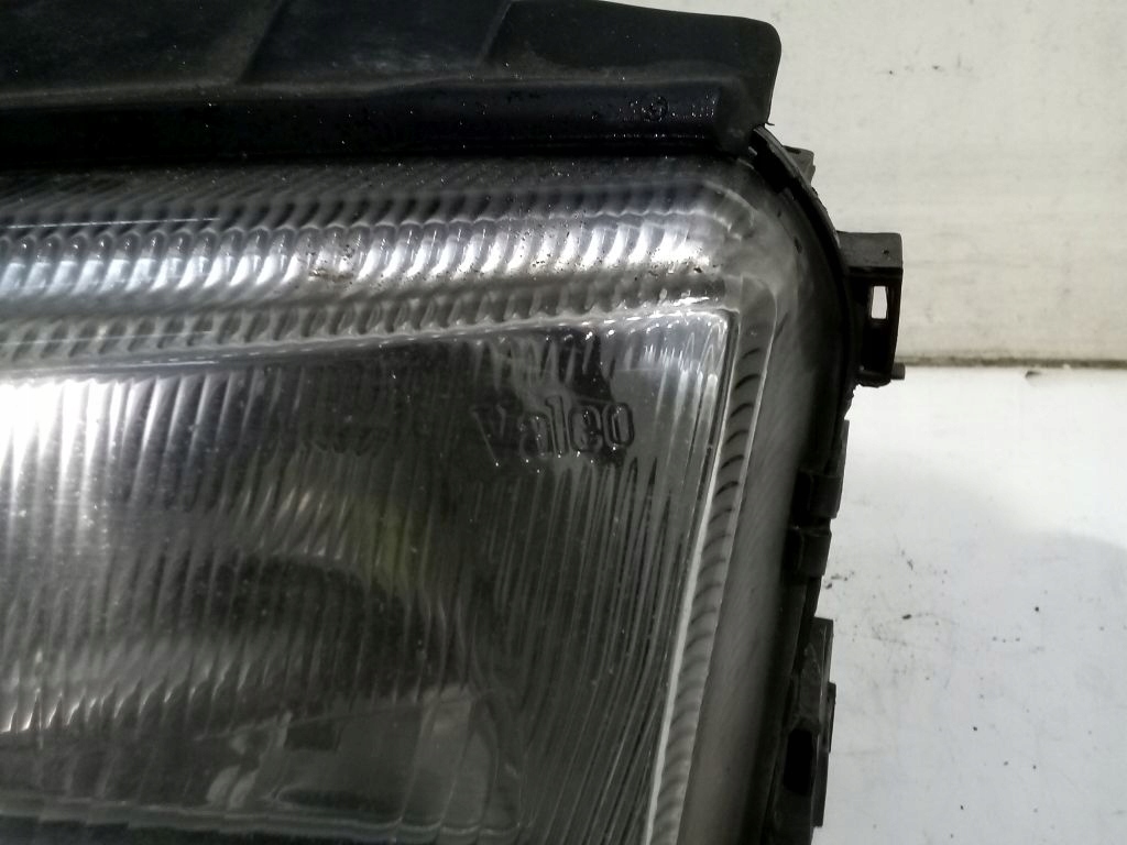 Audi A4 B5 light left front front Valeo