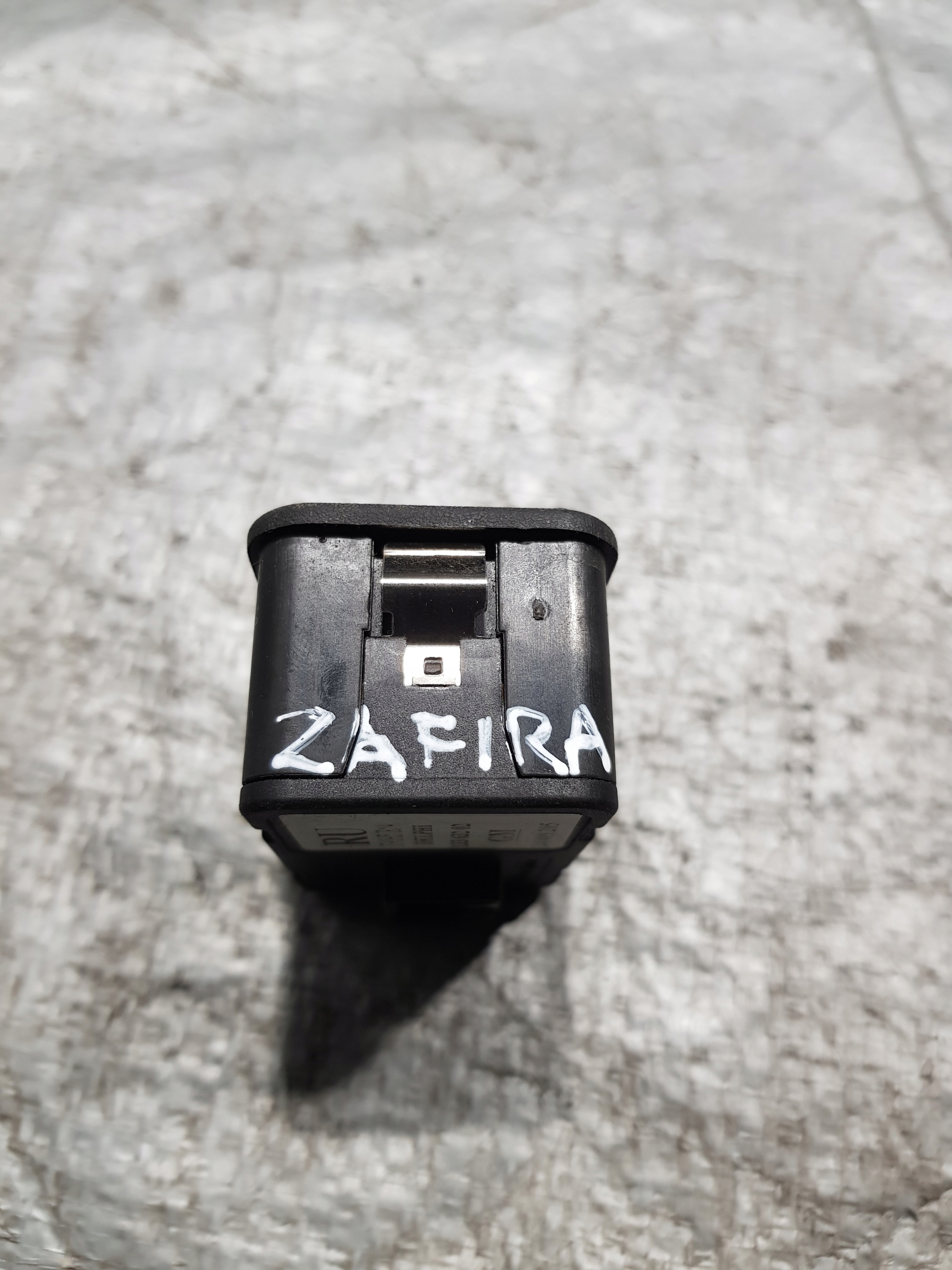 OPEL window control switch left front 13363202