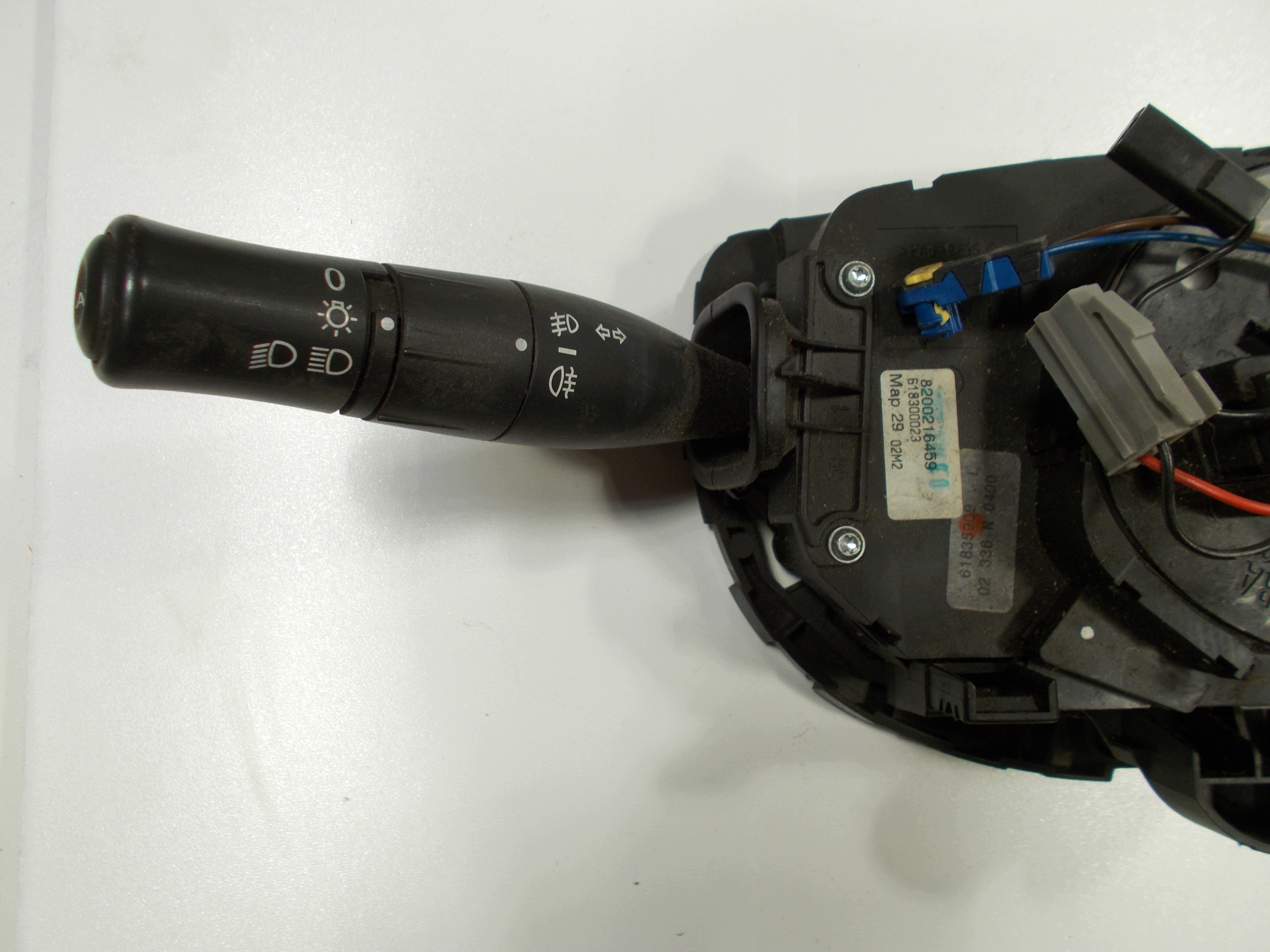 PAJAK commande levier commodo sous volant feux WYCIERACZE RENAULT MEGANE II 8200216459