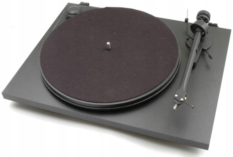 Pro-Ject Essential II Phono USB OM5e Gramofon