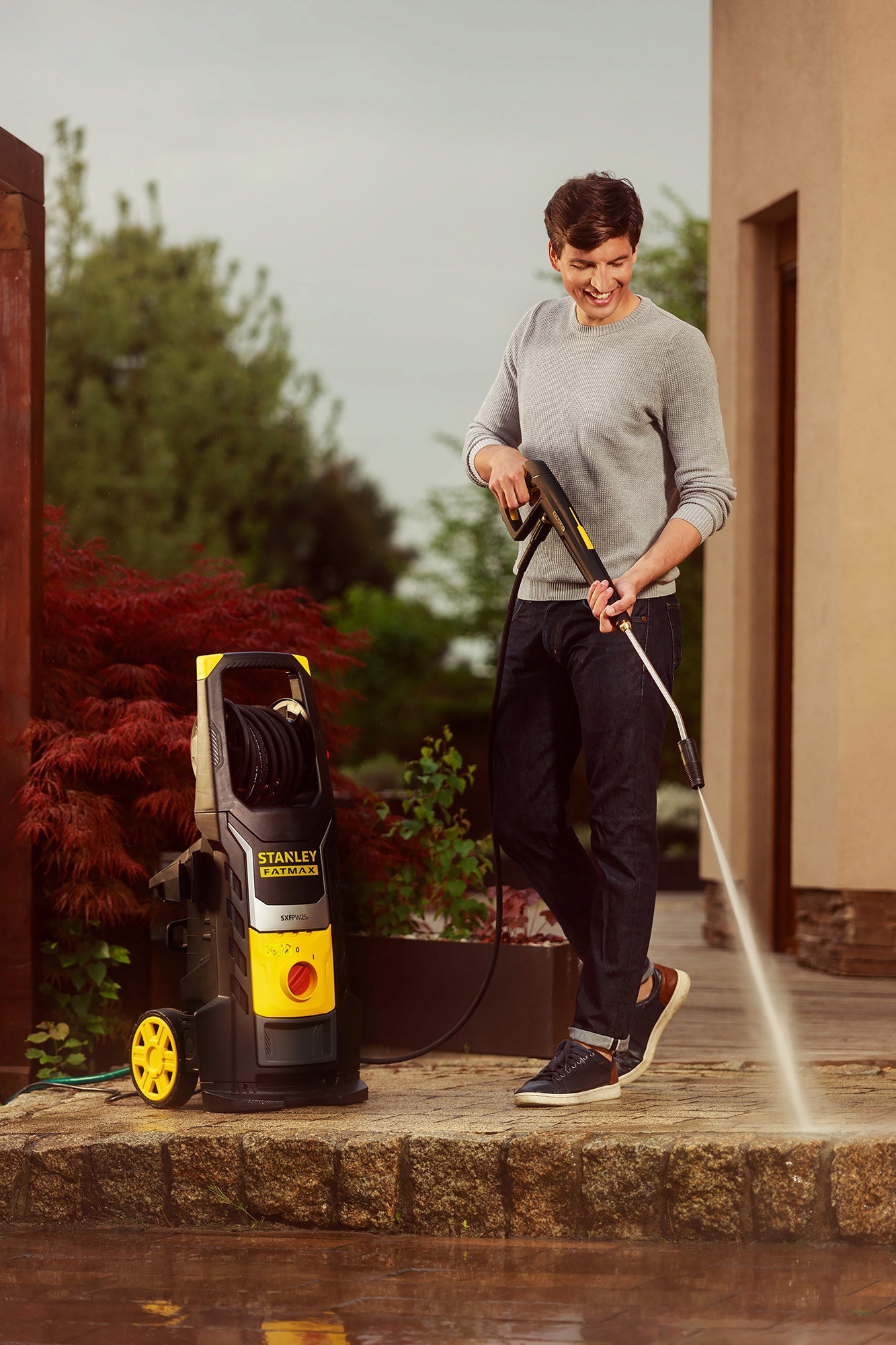 MYJKA CIŚNIENIOWA STANLEY 250BAR SAMOSSĄCA MOSIĘŻNA POMPA INDUKCJA 2500W Długość węża 10 m