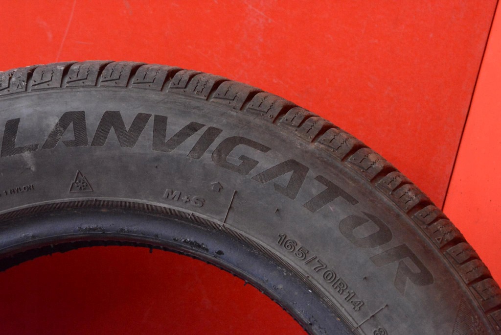 tyre tyres 2 SZT LANVIGATOR ZIMA 165/70/14 24R