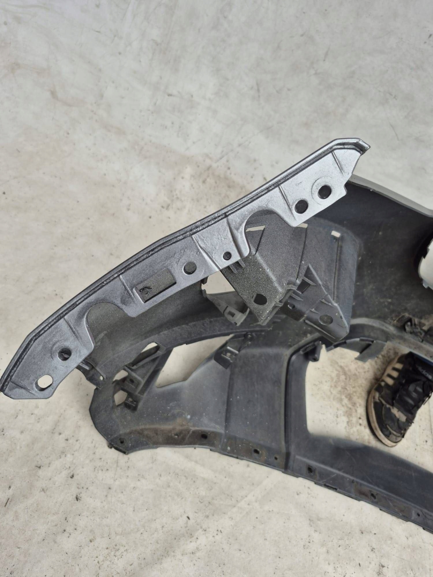FORD ECOSPORT II 2 MK2 17-22 bumper front front PDC GN15-17757-M