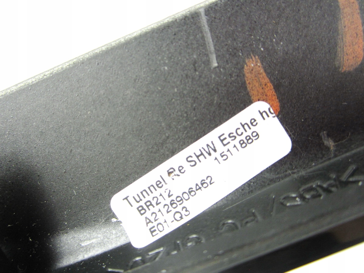 moulding tunelu right Mercedes W212 Esche