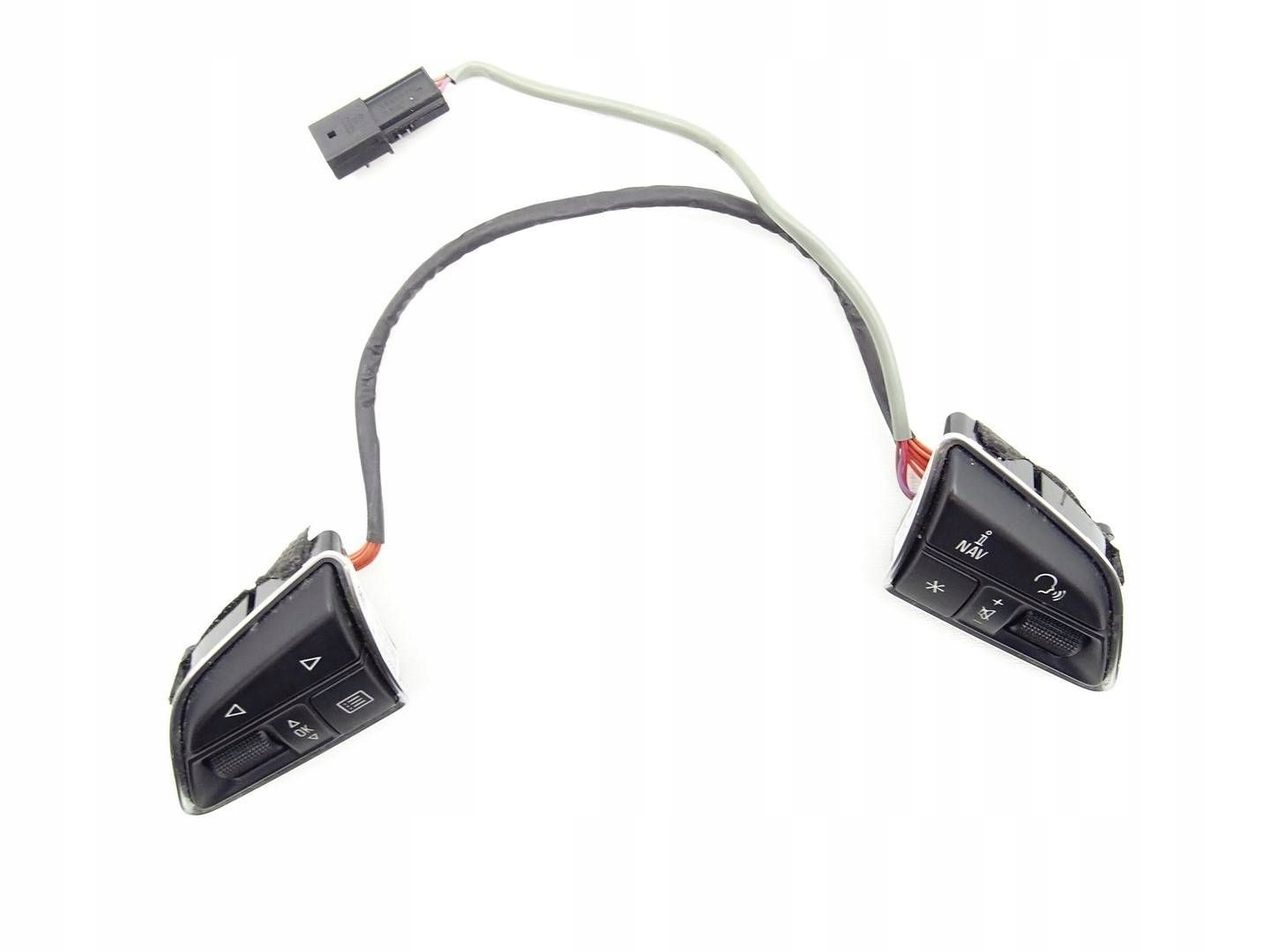 Bouton Bouton MULTI MULTIFUNKCJI AUDI Q3 8U 8U0951523A