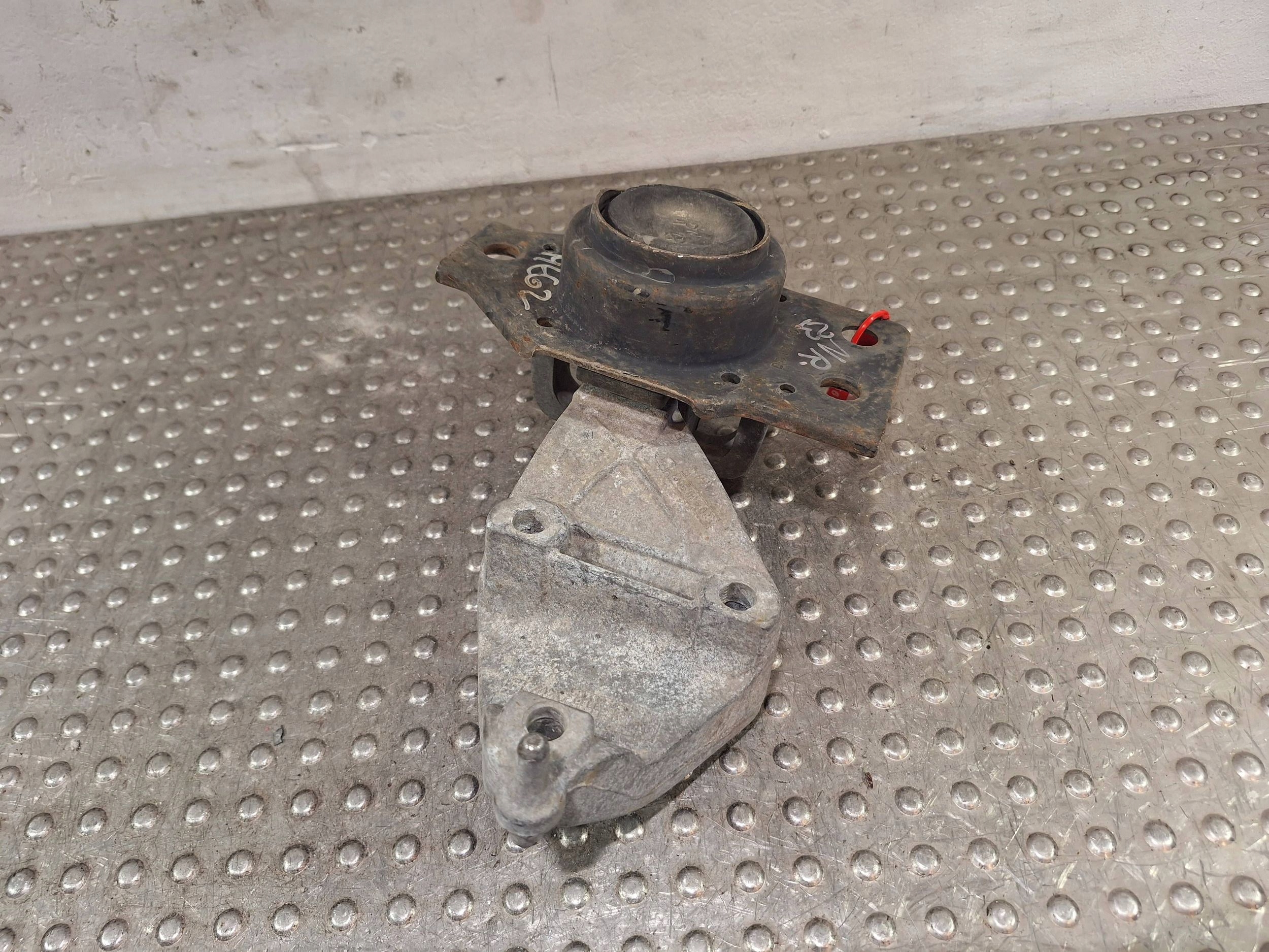 holder engine mount 500900500 RENAULT SCENIC II LIFT 1.5 DCI 06