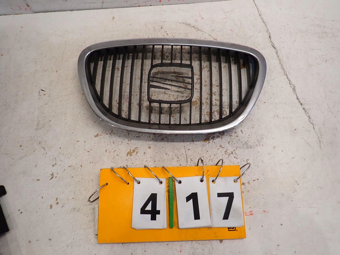 Grill SEAT ALTEA TOLEDO 2004- 5P0853654