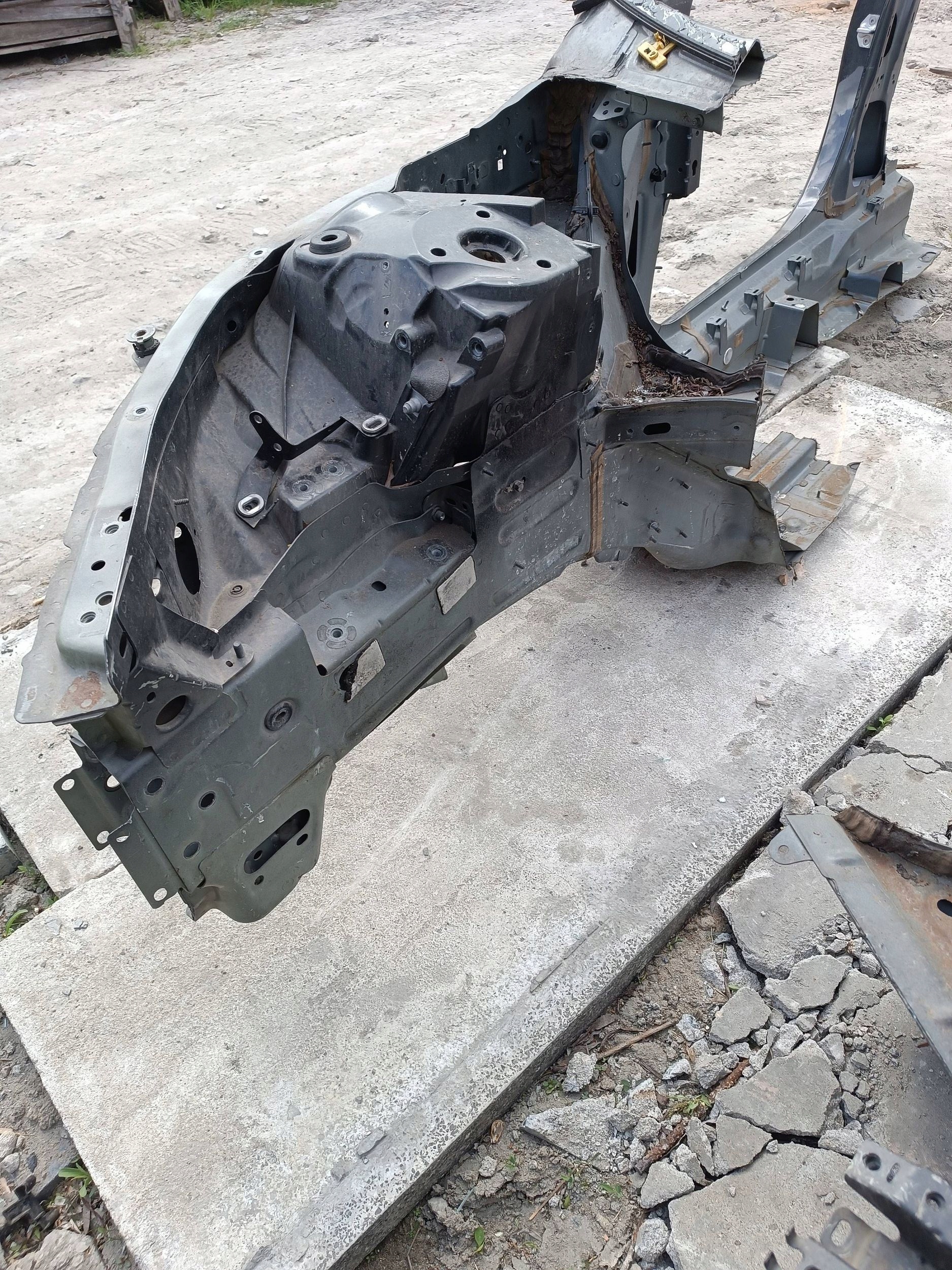 quarter right pillar A B threshold Volvo V90 II S90 II