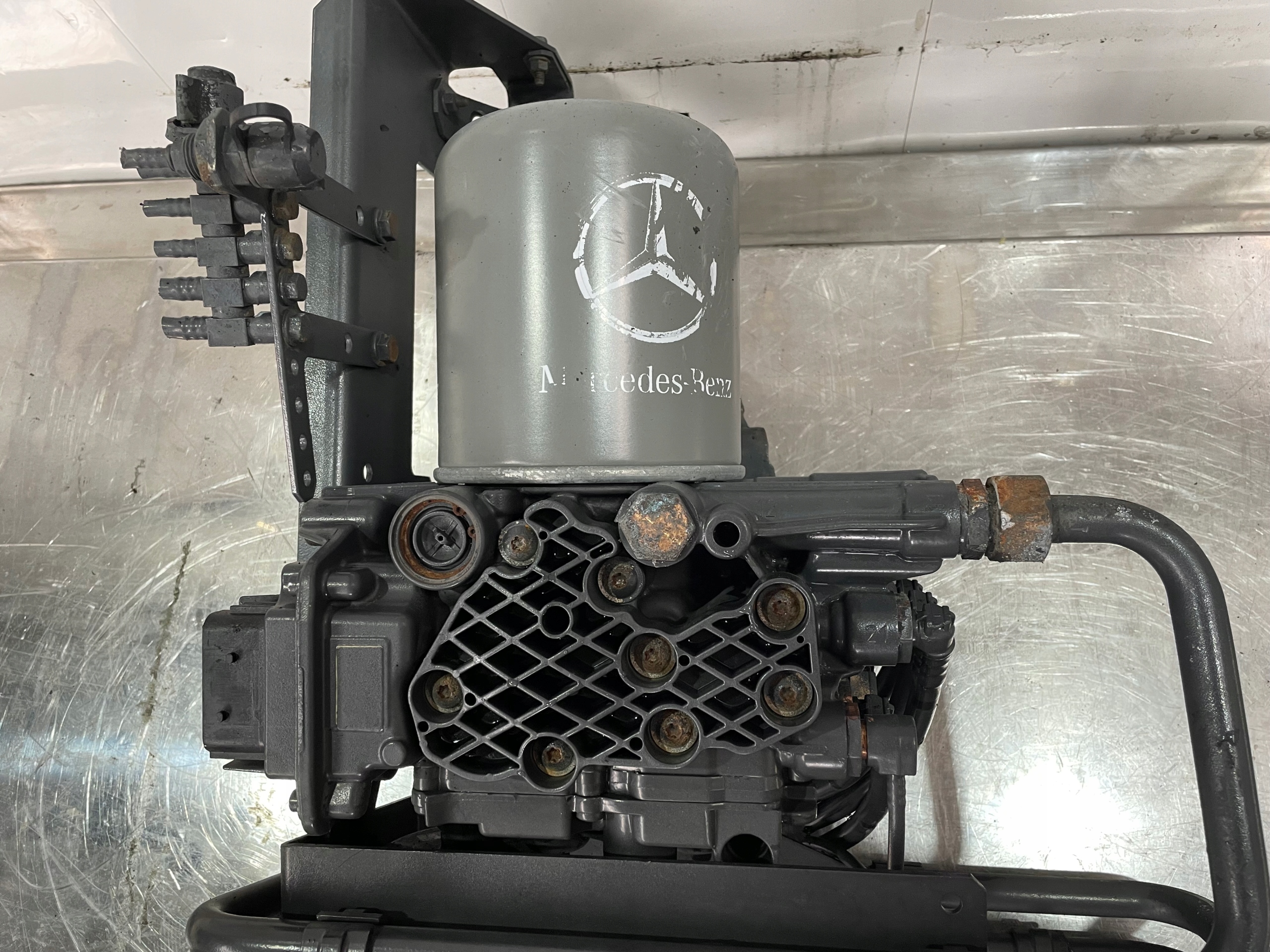 Zawór Osuszacz Powietrza apm Mercedes Actros MP 4 A0014462064