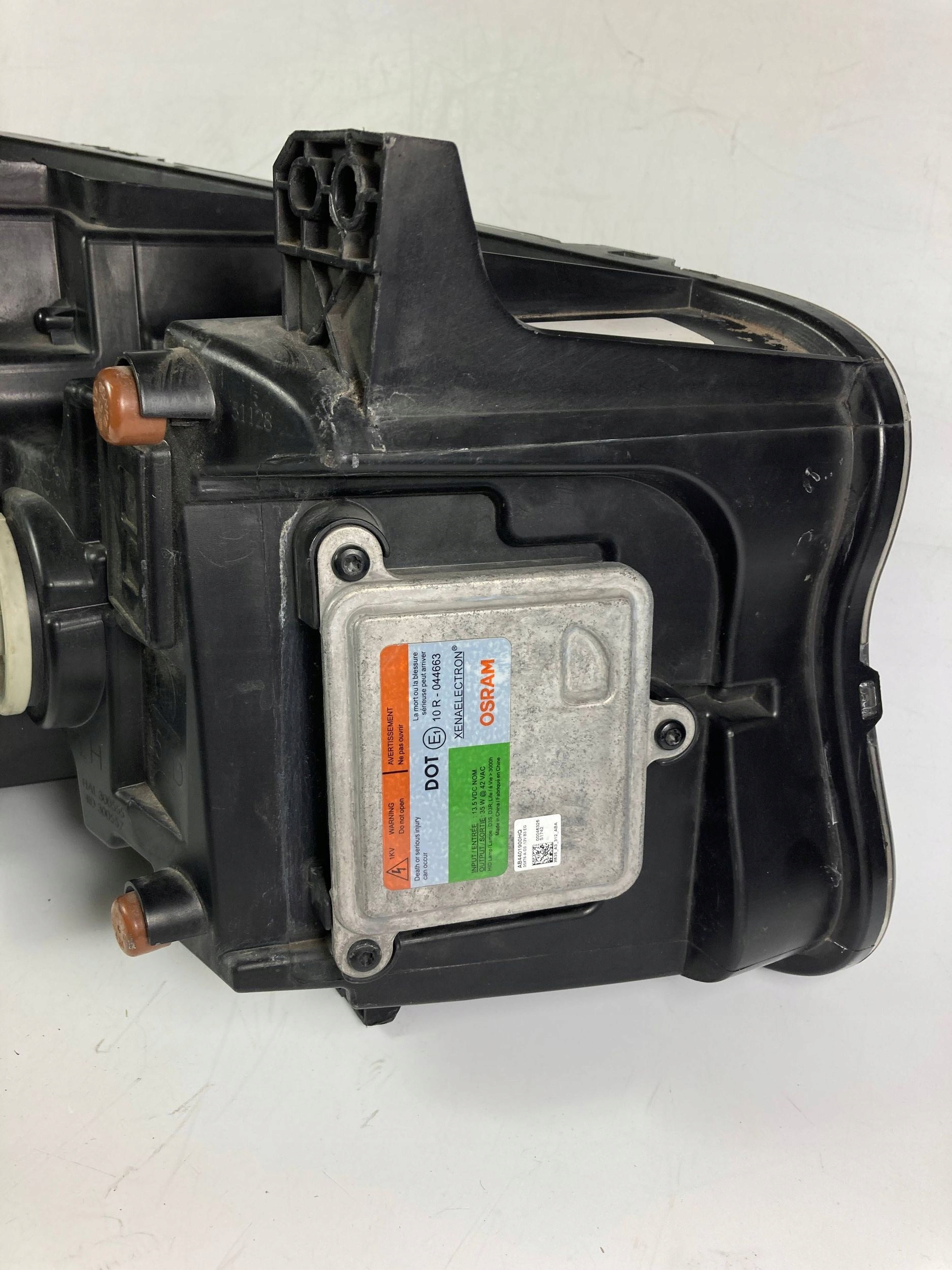 Dodge Charger 2019-21 reflektor light left front XENON