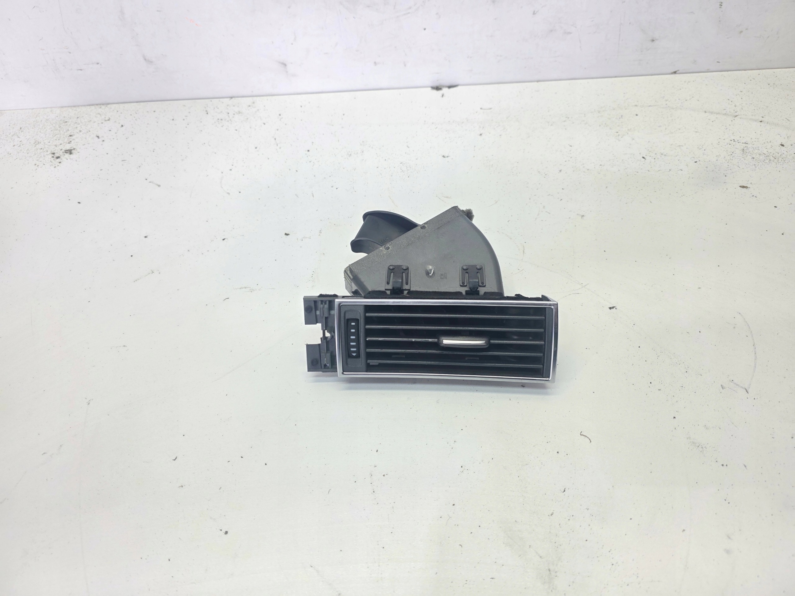 grid air conditioning devices right AUDI A6 C6 4F1820902B