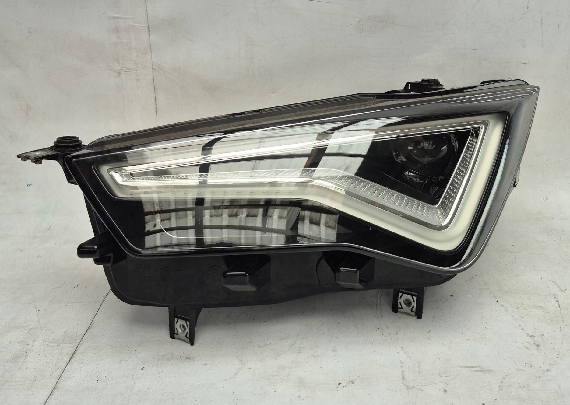 SEAT ATECA LIFT 19- light left front front FULL LED 576941031B