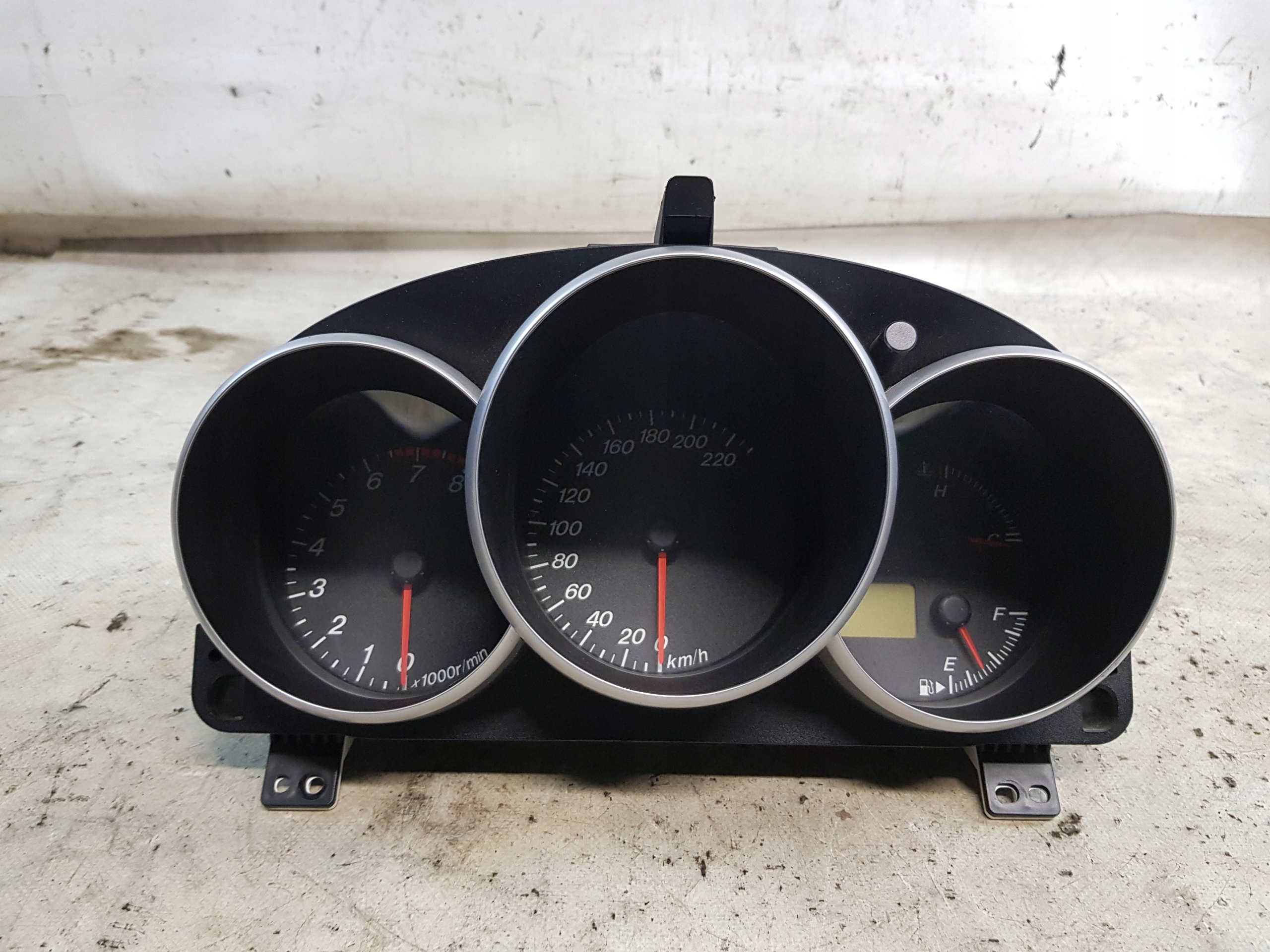 dials dials Mazda 3 2.0B OE 4KBP4KB