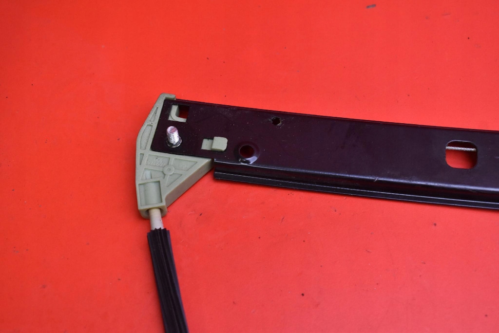 window regulator right front EU 8K0837462 AUDI A4 B8 KOMBI 07-11