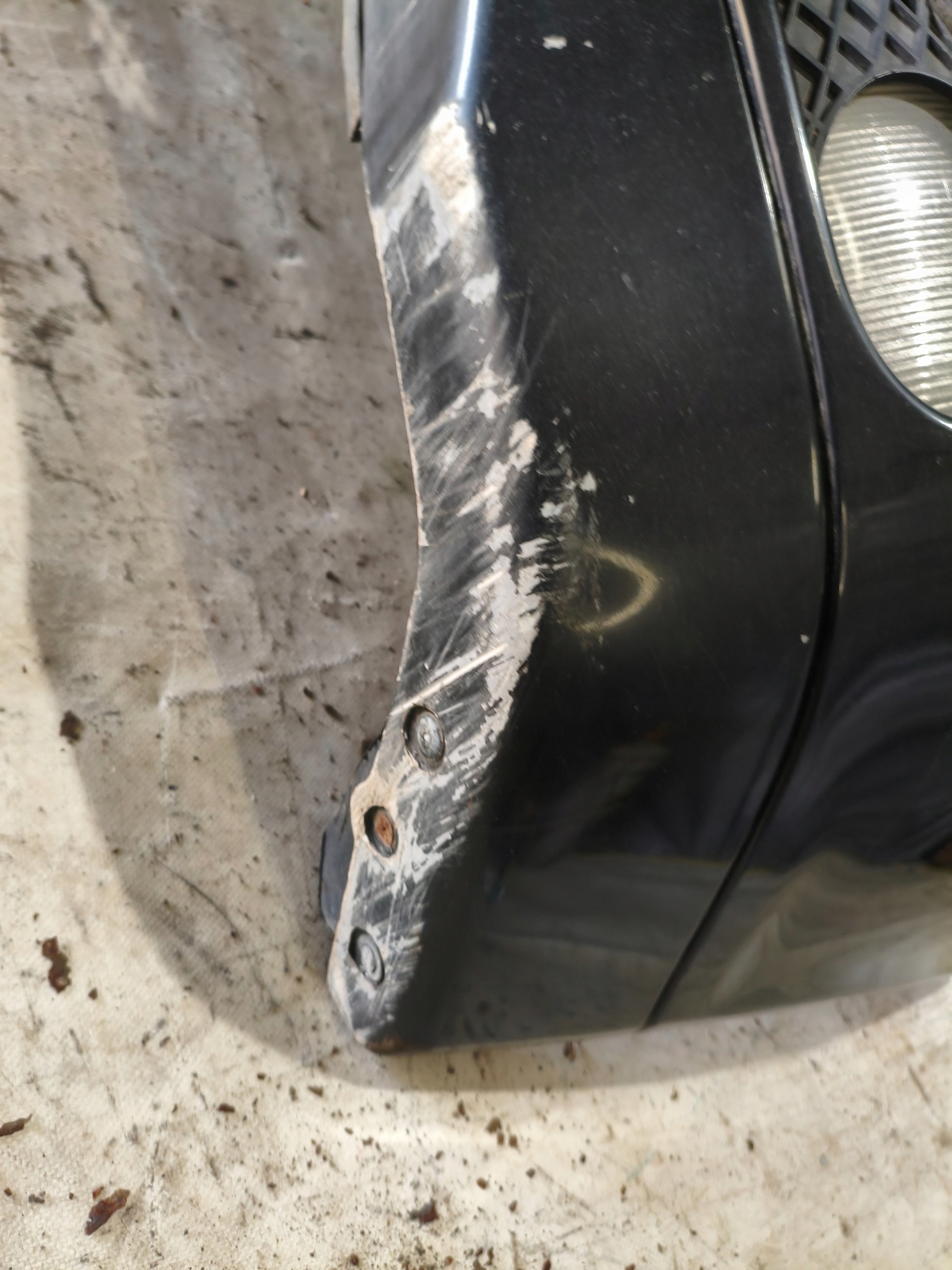 bumper front MERCEDES W203 LAKIER 040