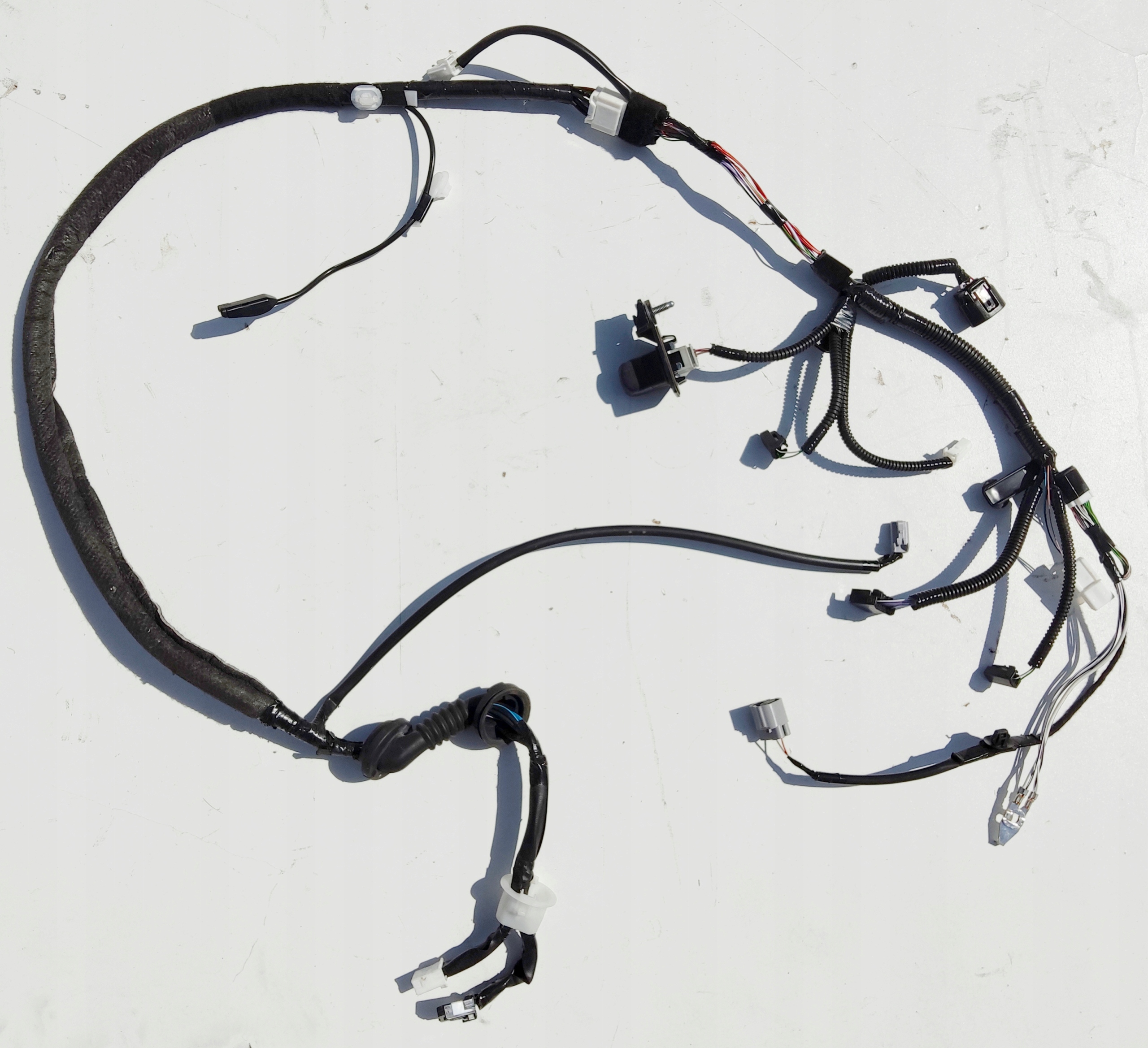 WIĄZKA KLAPY KAMERA COFANIA YARIS III LIFT 86790-0D060