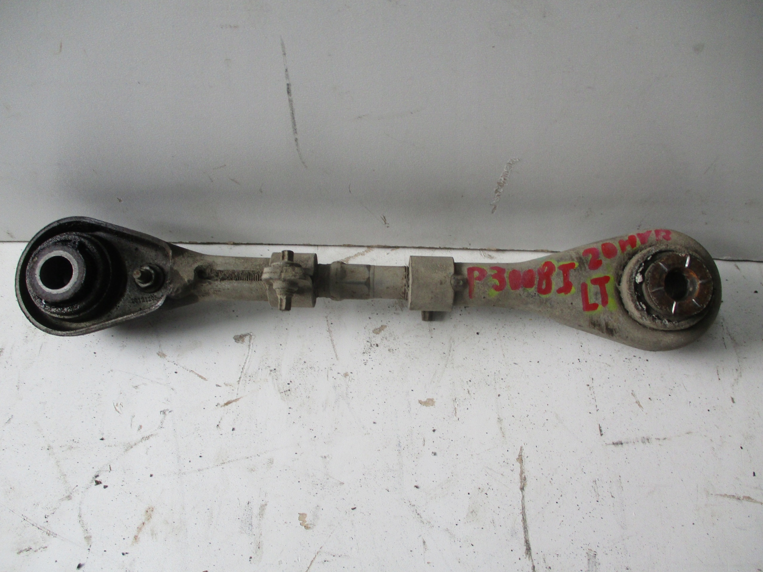 Querlenker PEUGEOT 3008 und 1 links hinten