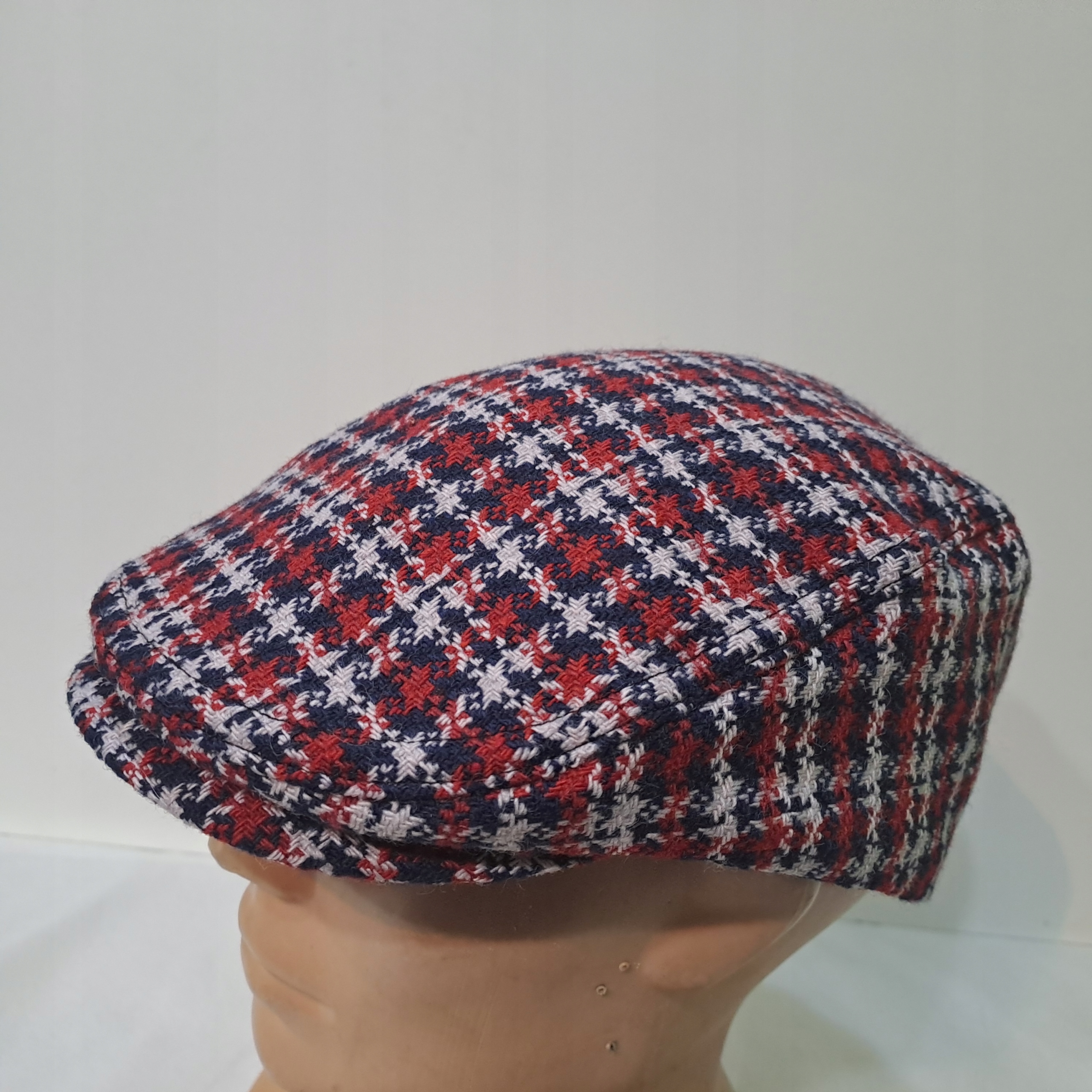 KASZKIET KASZKIETY KRATKA Rozmiar L 57-58 Rozmiar L