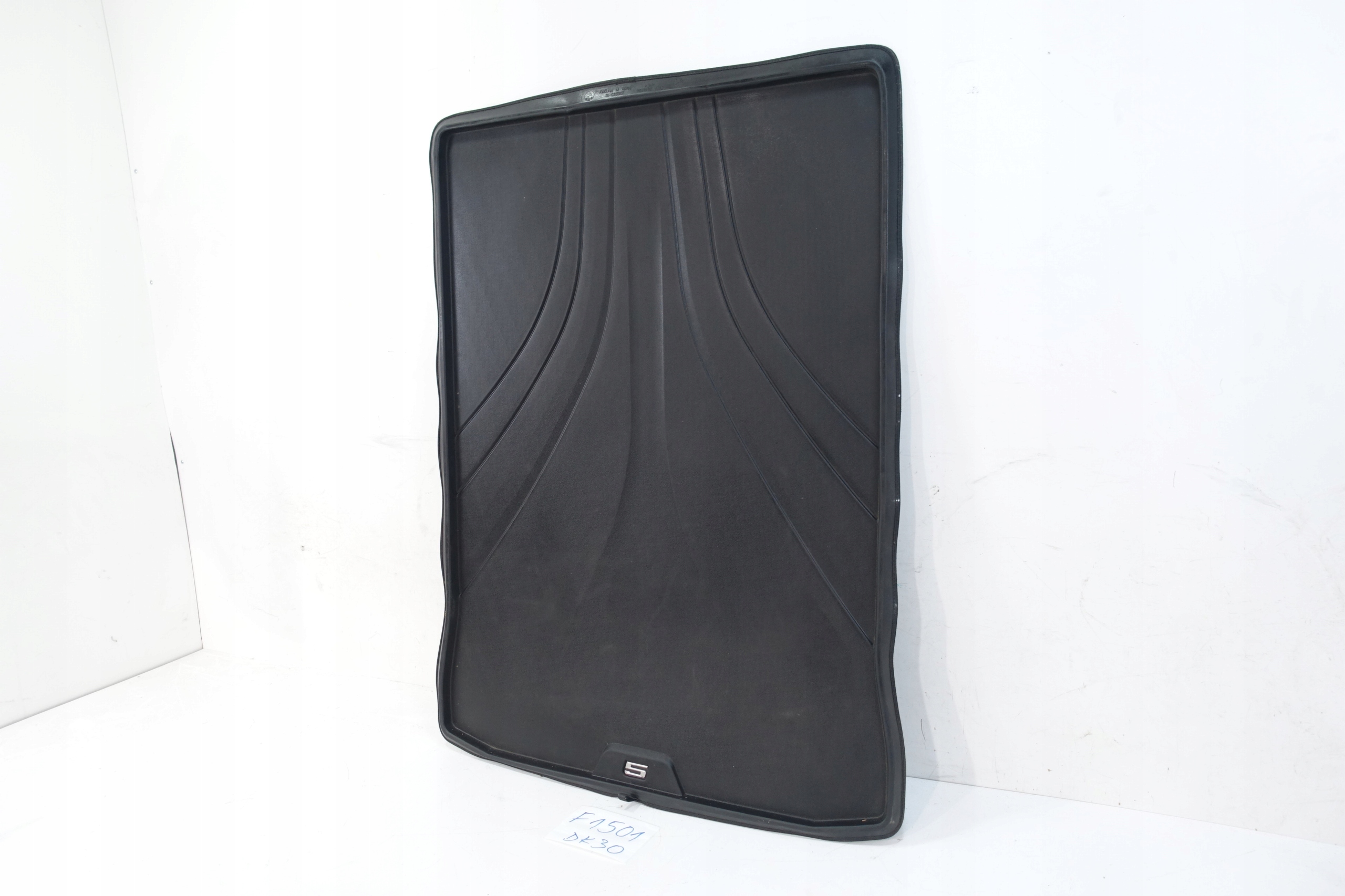 BMW 5 G30 M5 2016- MATA BAGAŻNIKA 51472414224 Producent BMW OE