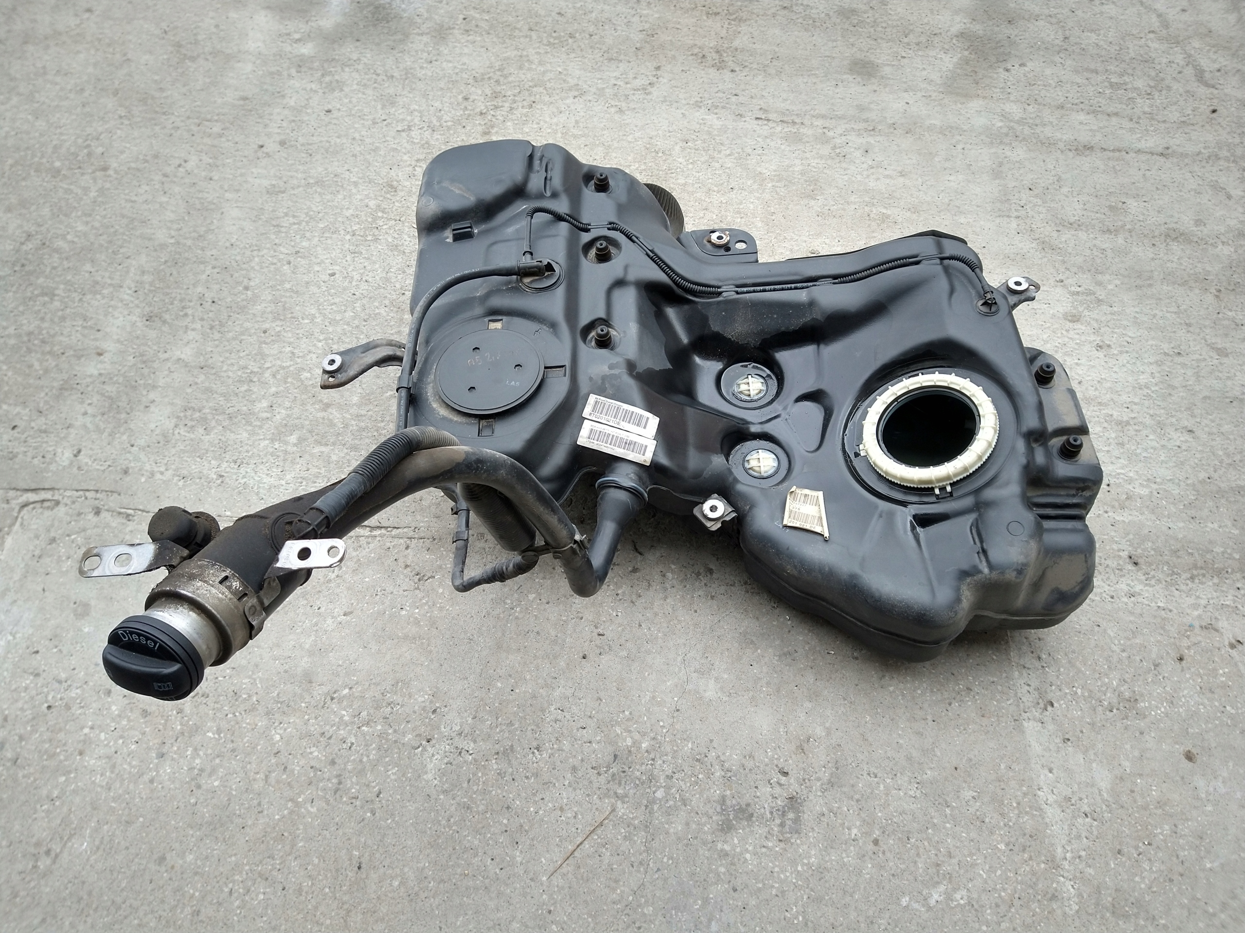 8T0201021 8T0201021DE - Паливний бак AUDI A5 COUPE DIESEL