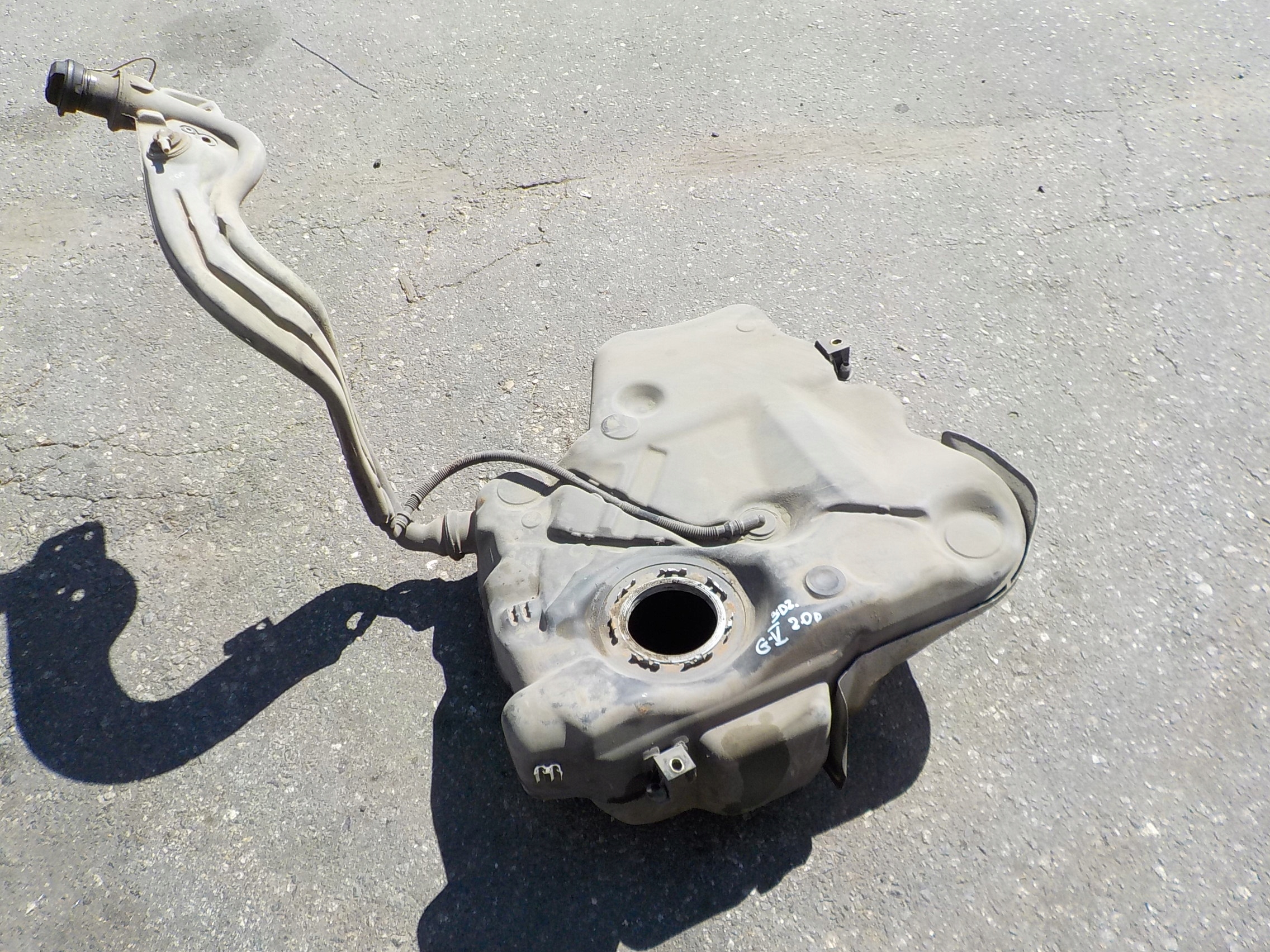 kraftstofftank tank vw golf V 2,0 tdi HB 1K0201085M