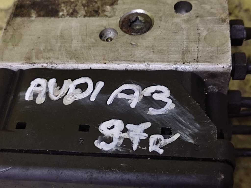 AUDI A3 8L Pompa ABS 1J0614117A