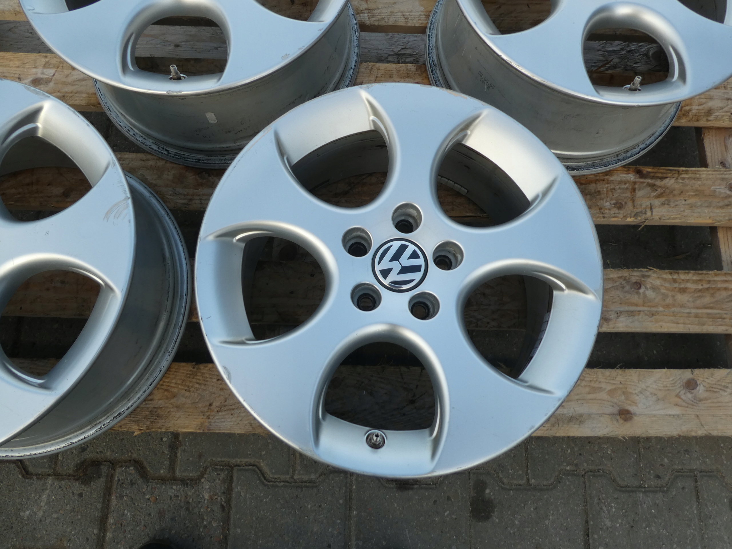 4X discs aluminium disc 1K0601025AC VW 5X112