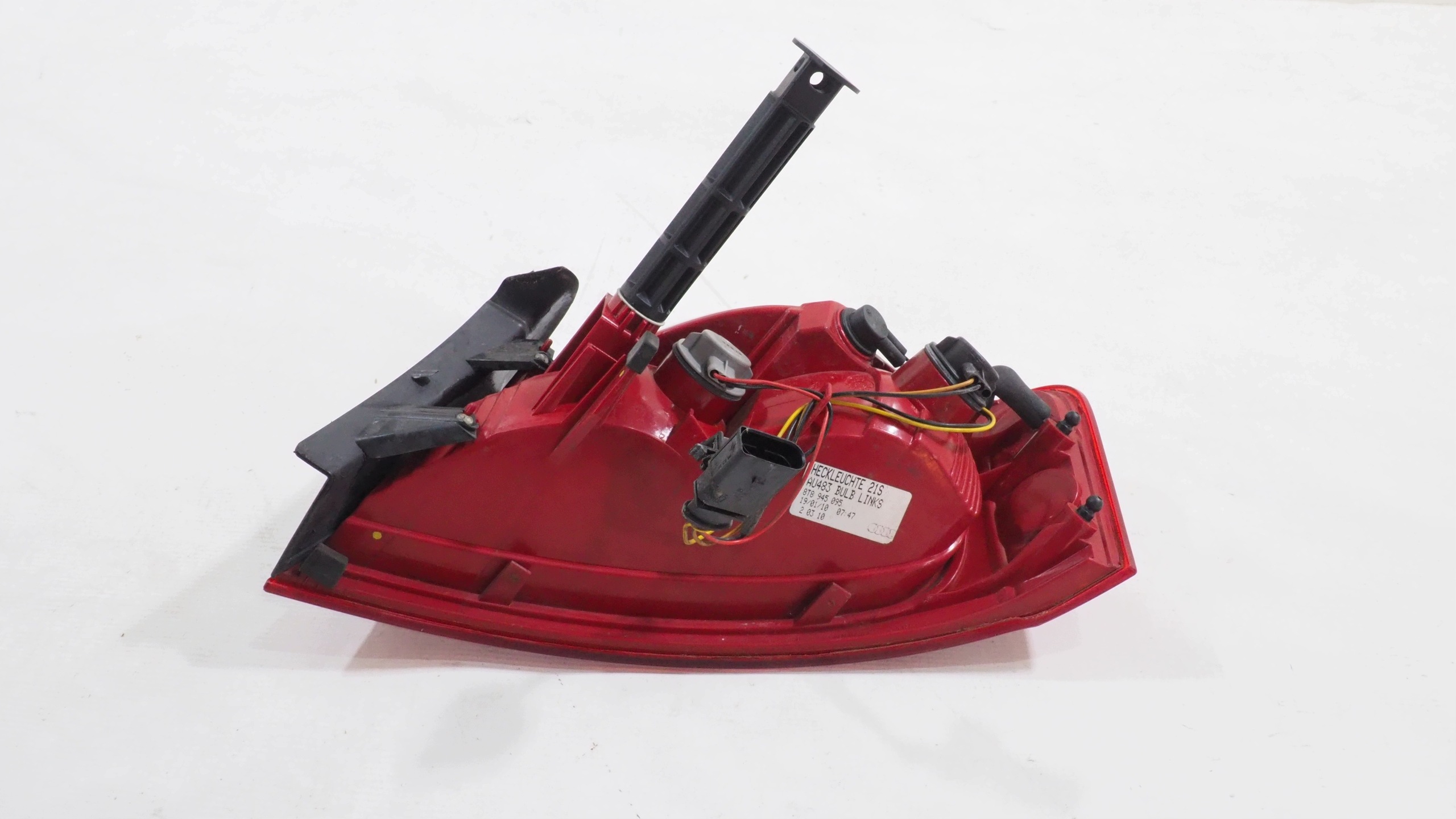 Audi A5 8T light left rear part 8T8945095