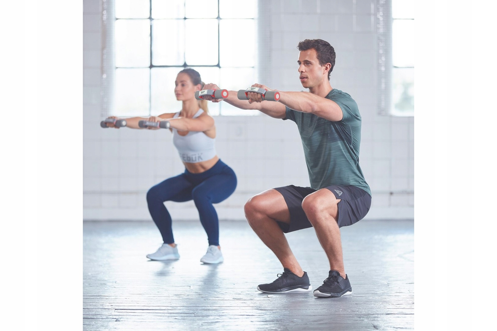 HANTLE PIANKOWE 11062RD 2X2KG /REEBOK Stan opakowania oryginalne