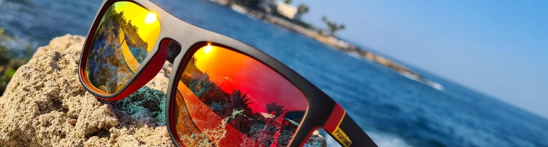 OKULARY PRZECIWSŁONECZNE MĘSKIE POLARYZACYJNE UV 400 ETUI POLARIZED CZARNE Szerokość mostka 15 mm