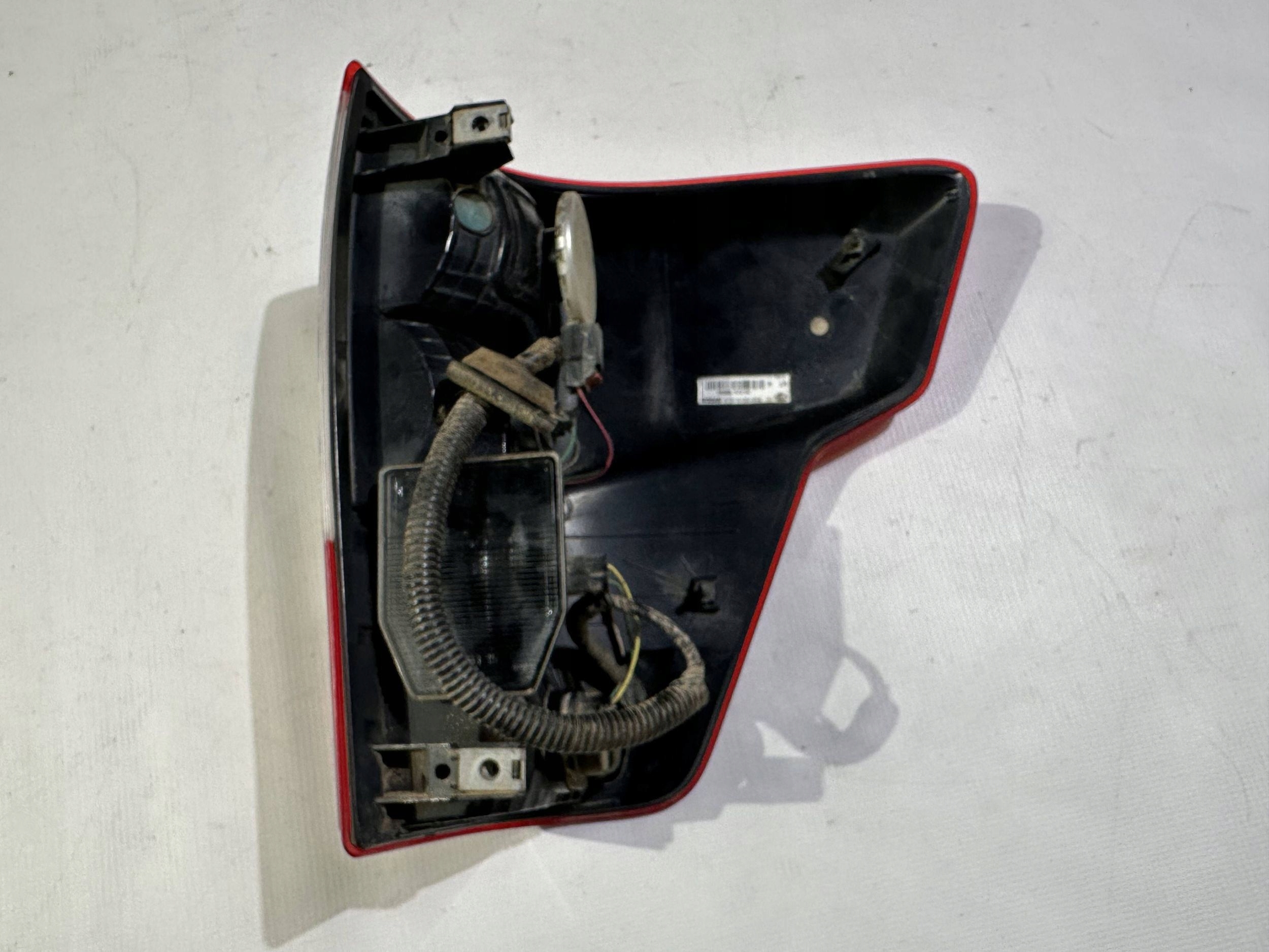 light rear part rear left Nissan Titan 2016+