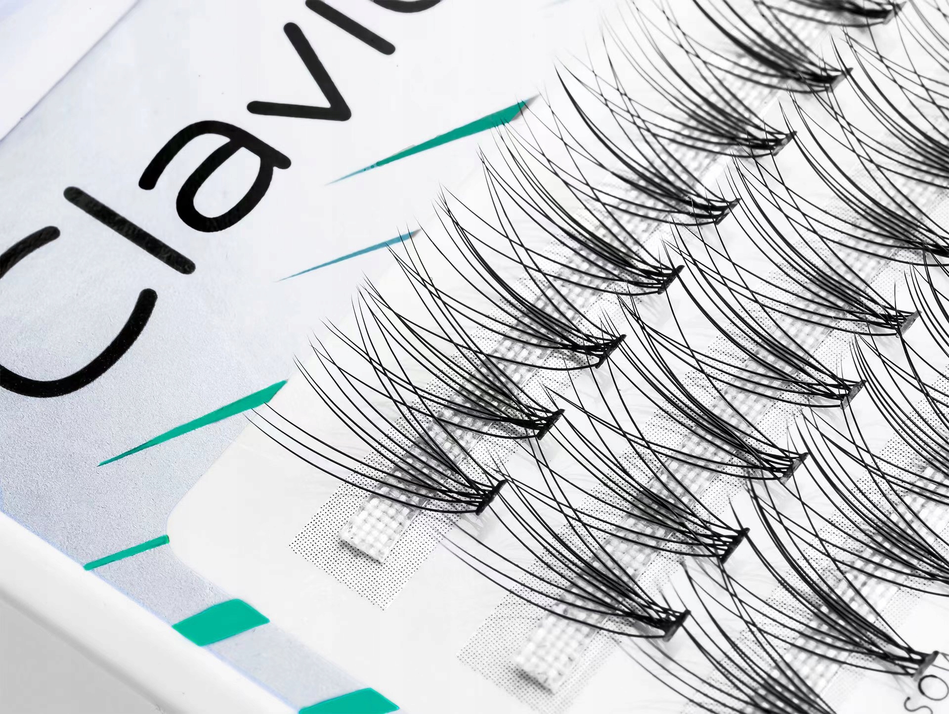 Kępki Rzęs CLAVIER BeShaped 6mm – skręt B Rodzaj rzęs w kępkach