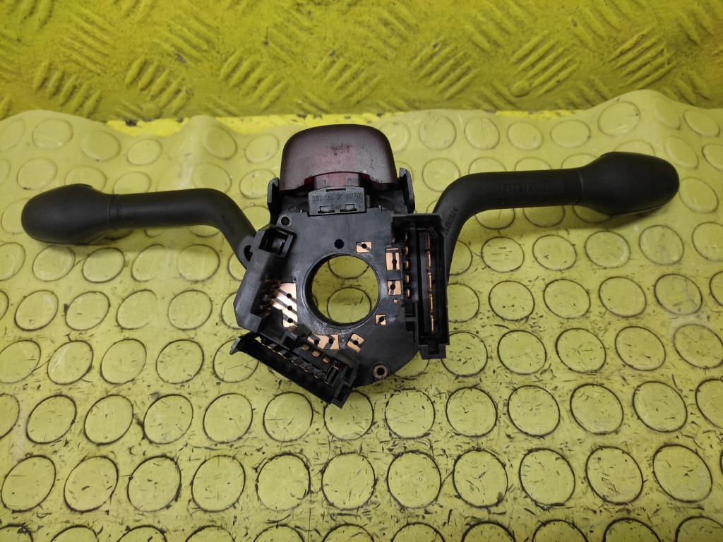 VW GOLF III steering wheel levers and controls
