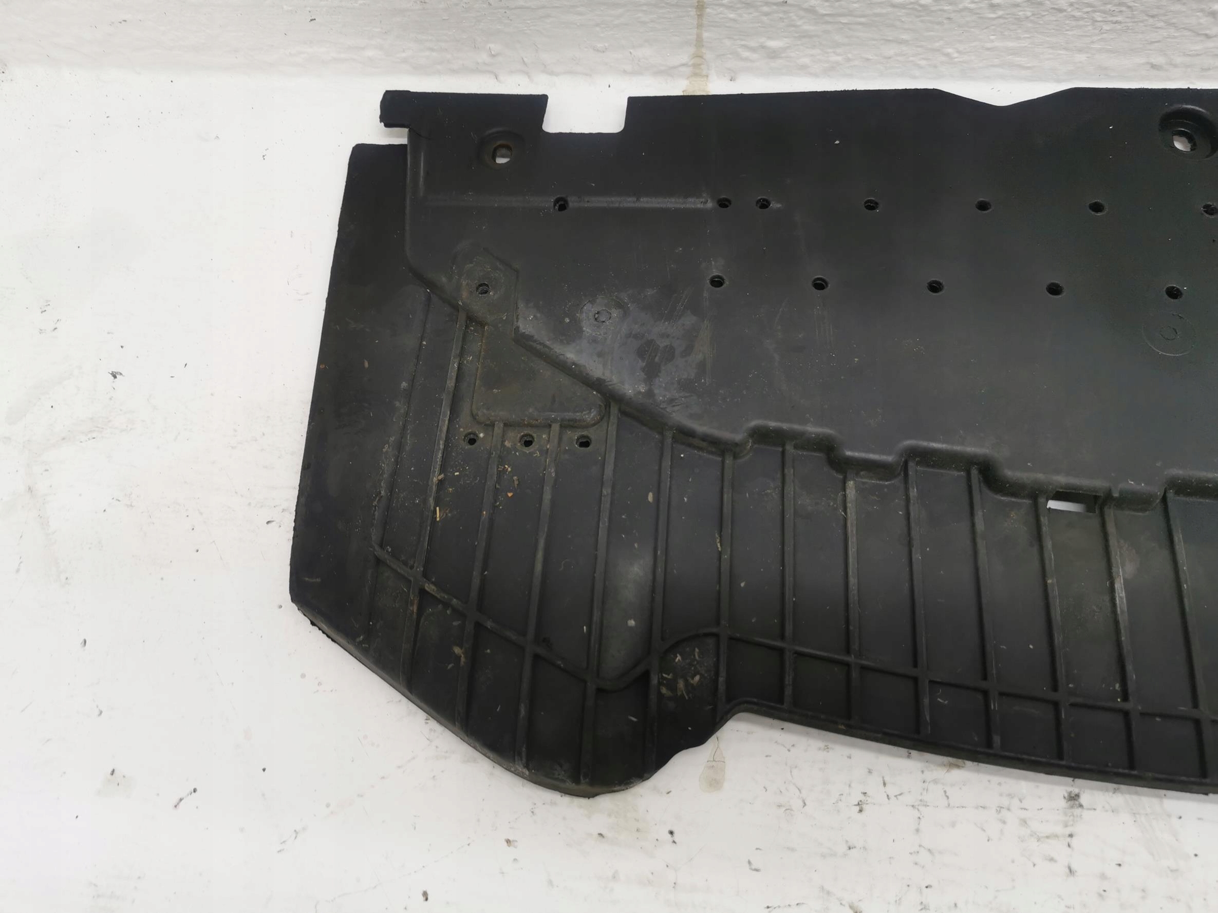 Blende Abdeckung abdeckung unter Stoßstange AUDI A4 B8 8K0807233