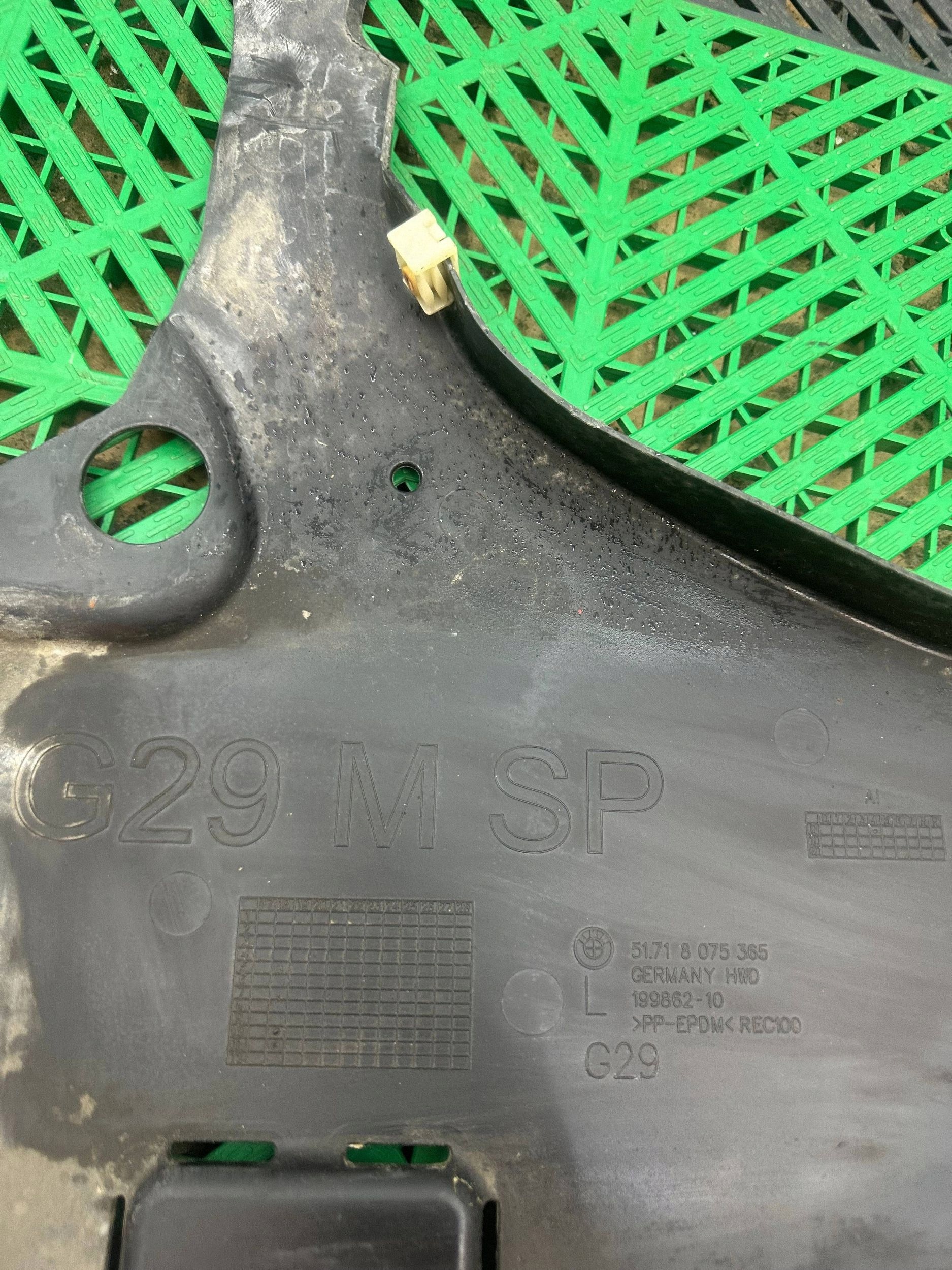 mudguard front BMW Z4 g29 8075365