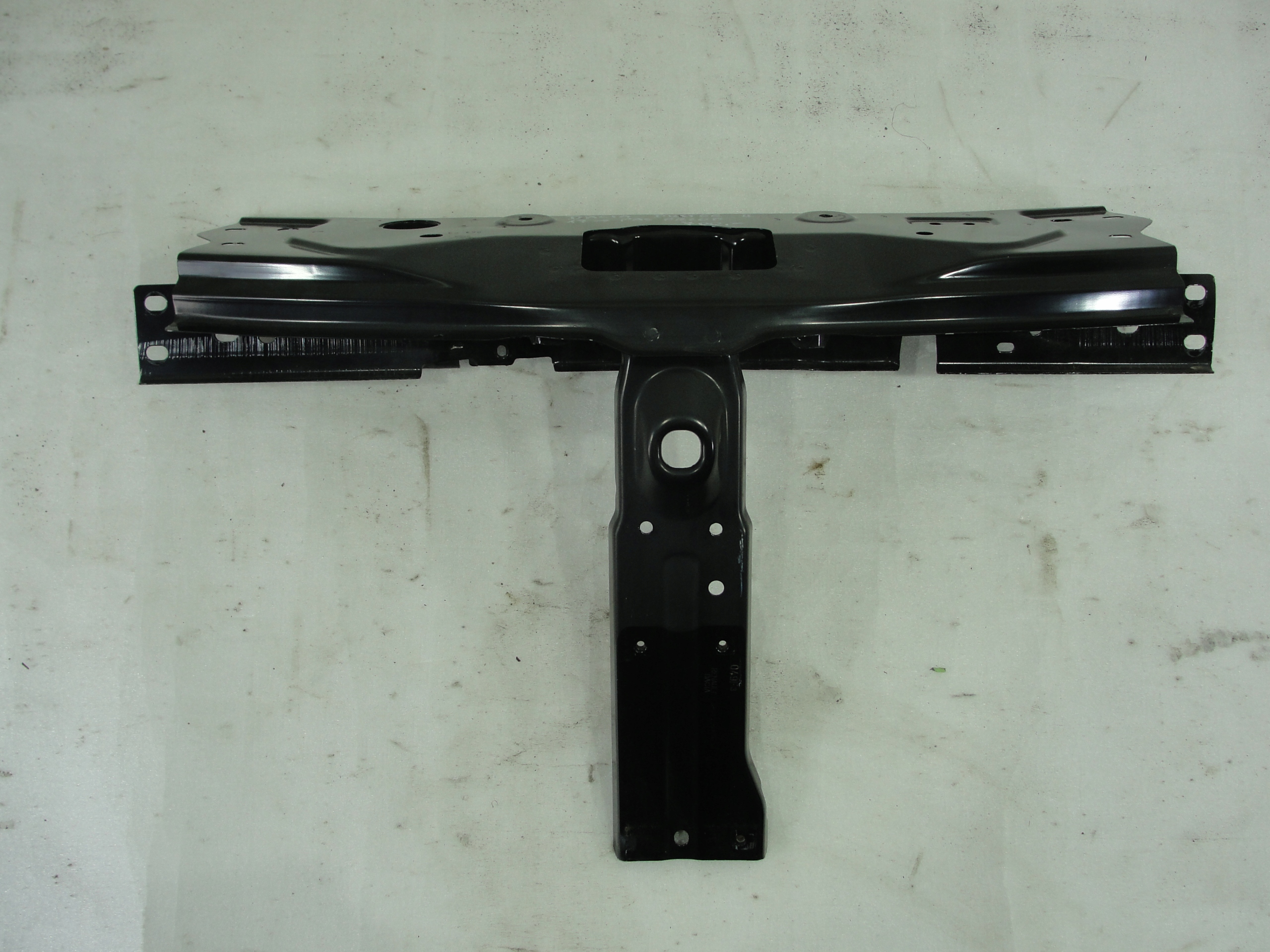 PAS PRZEDNI DACIA DUSTER II 2017-