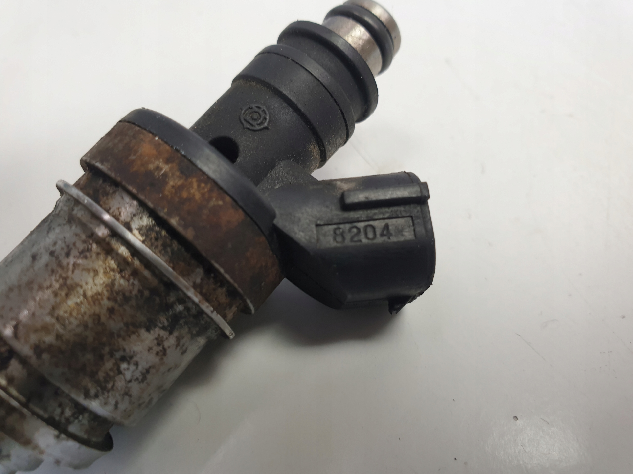 Suzuki Wagon R + 1.0 8V WTRYSKIWACZ WTRYSK JS2J-3 Numer katalogowy części JS2J-3