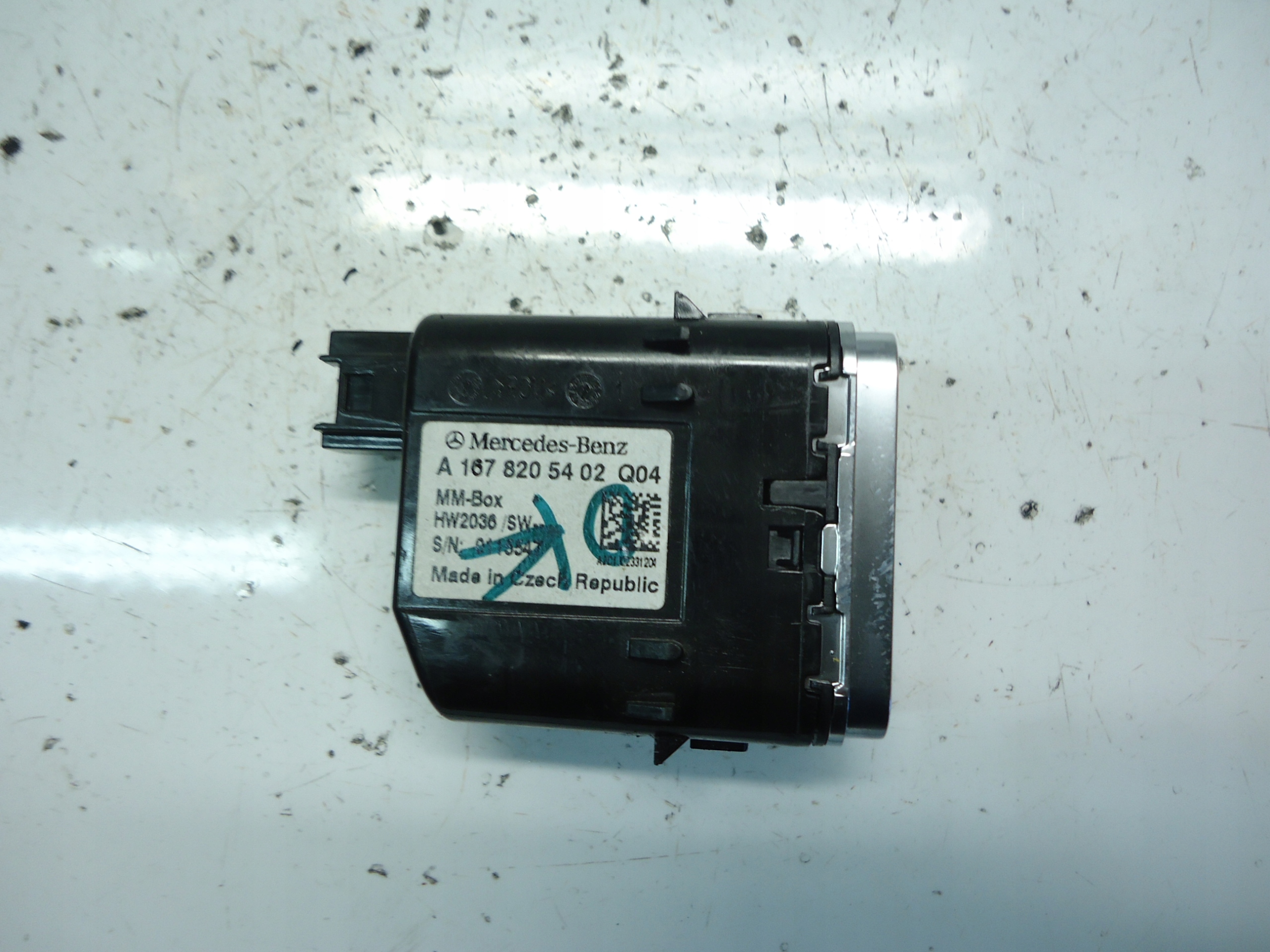 MERCEDES GLE W167 PANEL PORT USB A1678205402